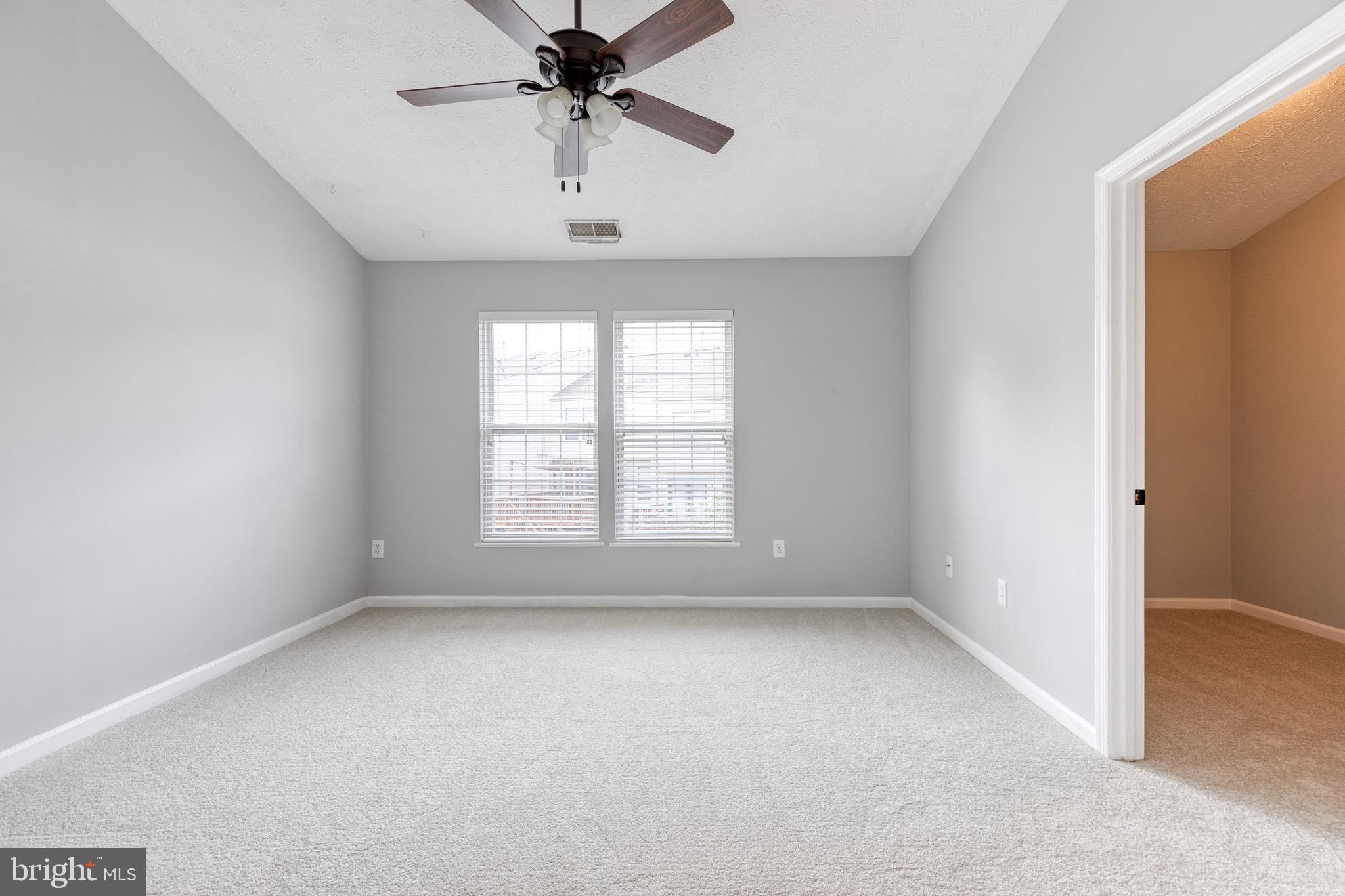 OWINGS MILLS NEWTOWN - Residential Lease