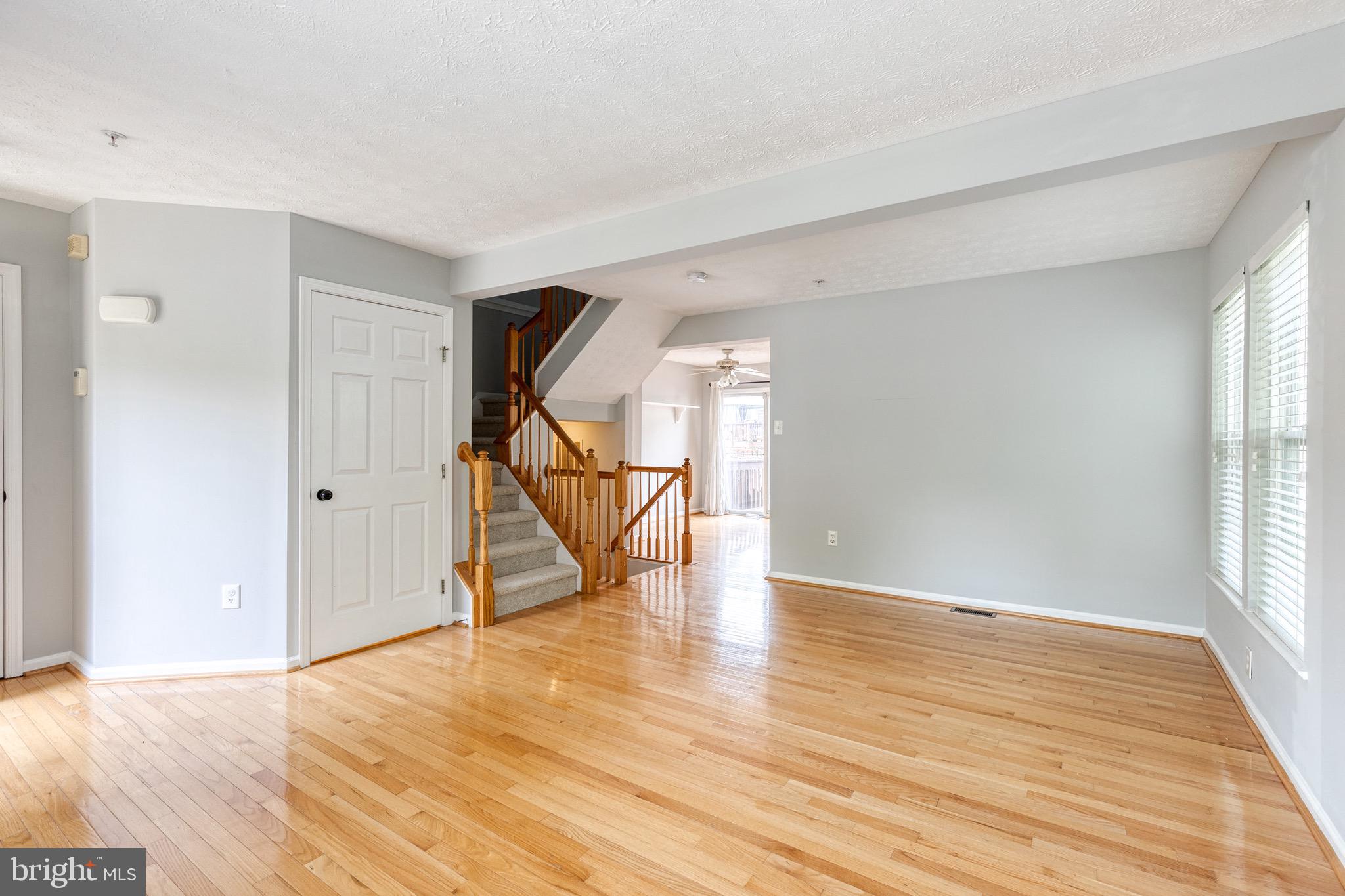 OWINGS MILLS NEWTOWN - Residential Lease