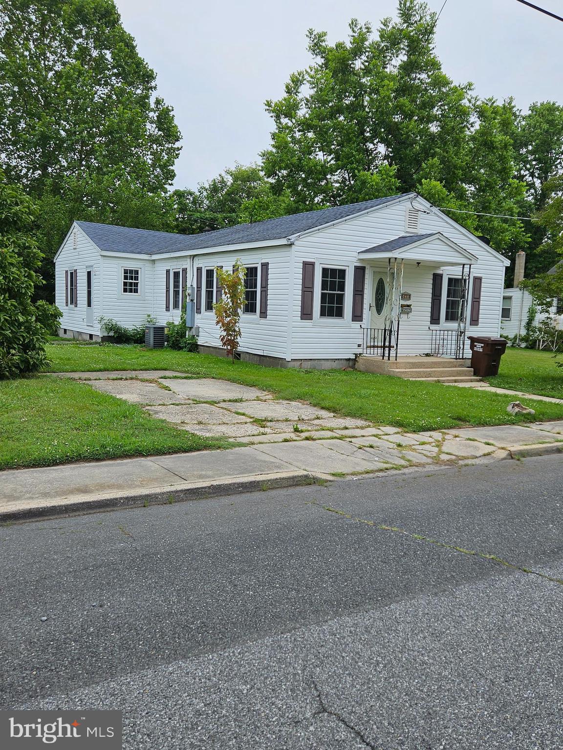 WEST END - Residential