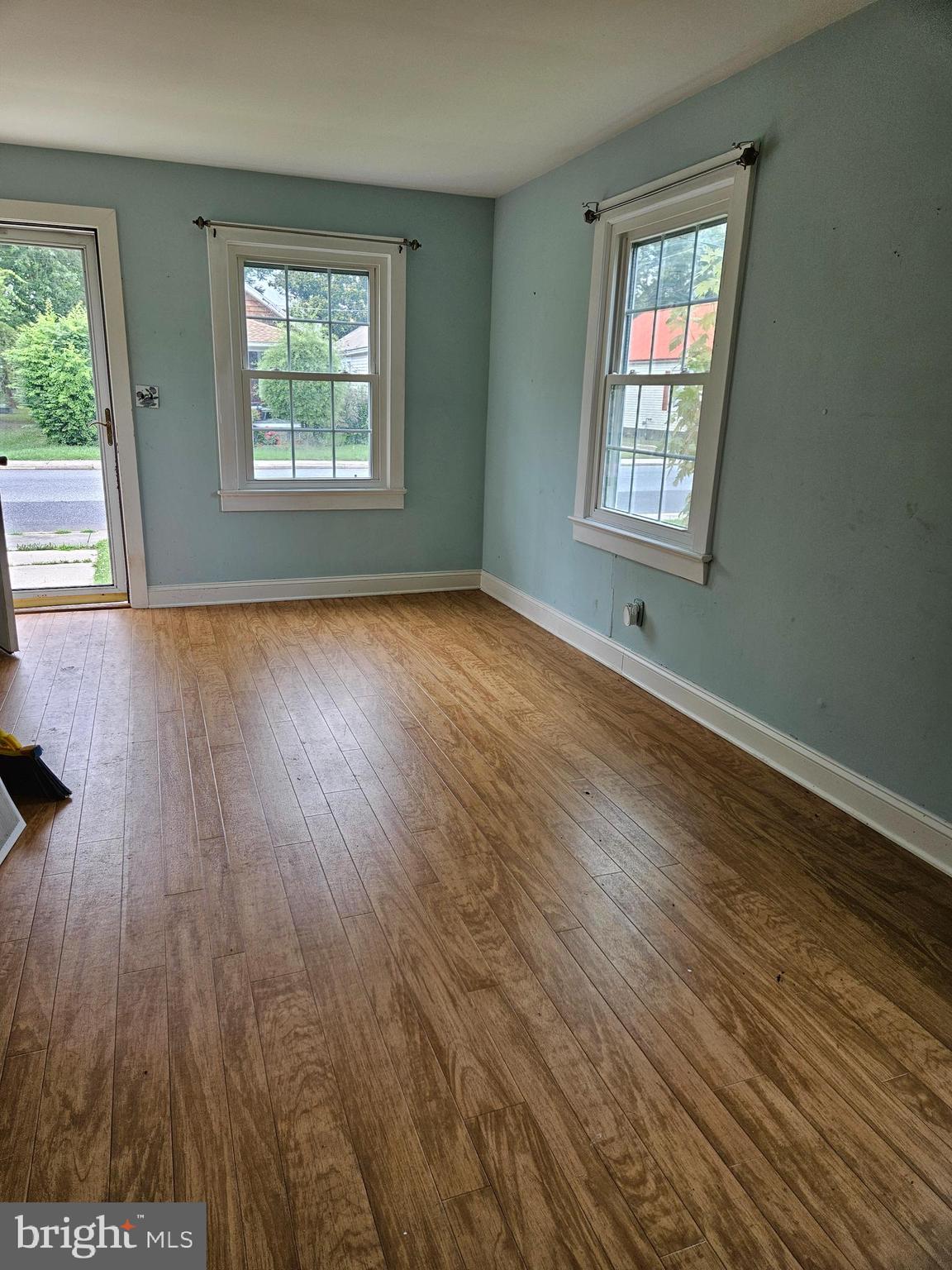 WEST END - Residential