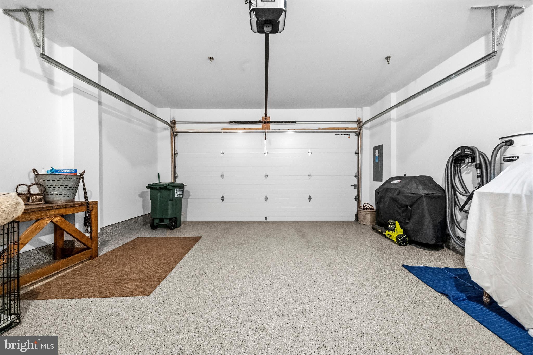 THE GROVE - Residential