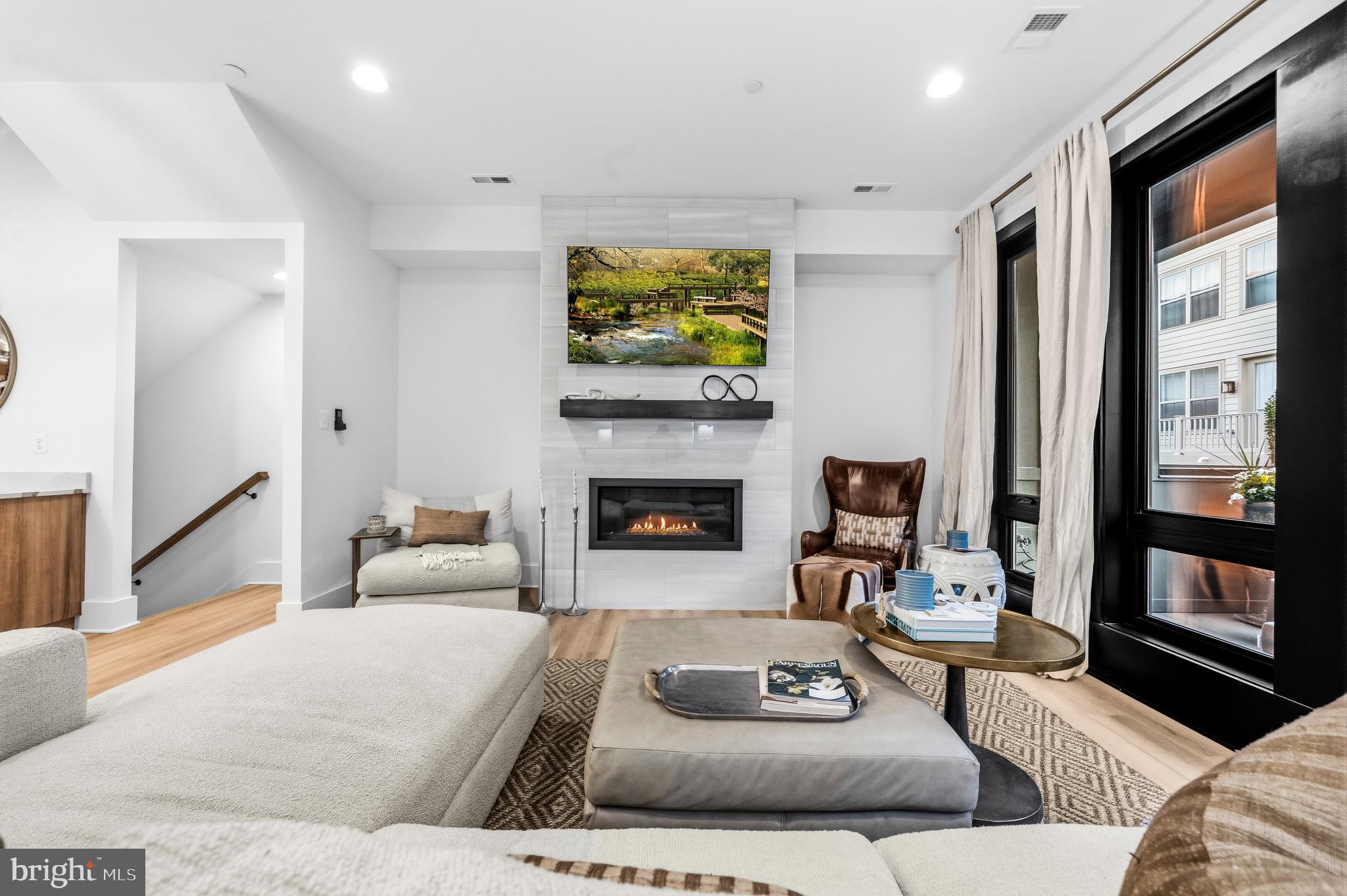 THE GROVE - Residential