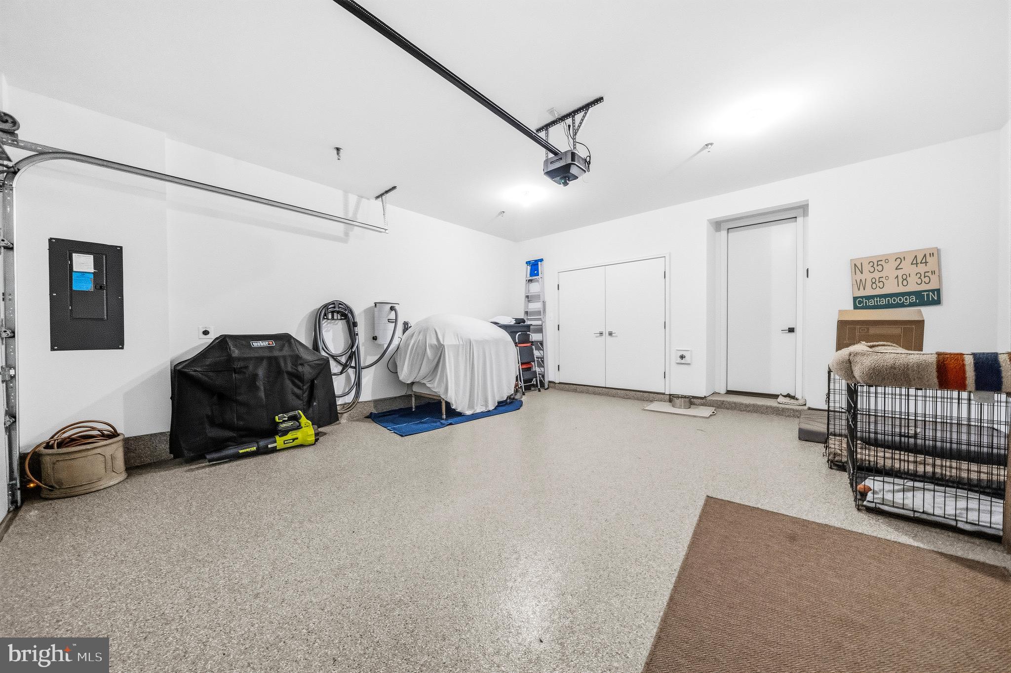 THE GROVE - Residential