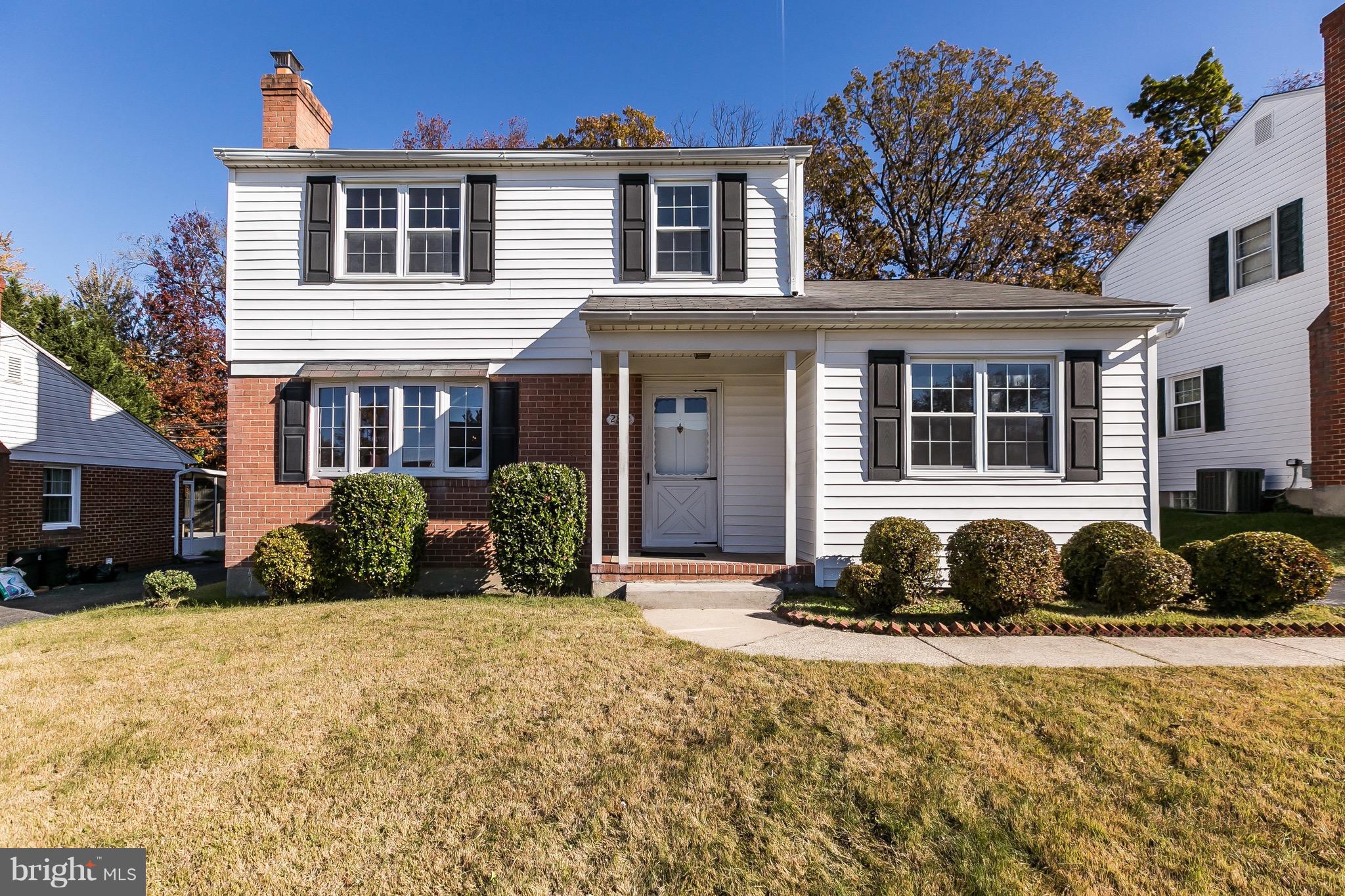 LILLIAN ESTATES - Residential