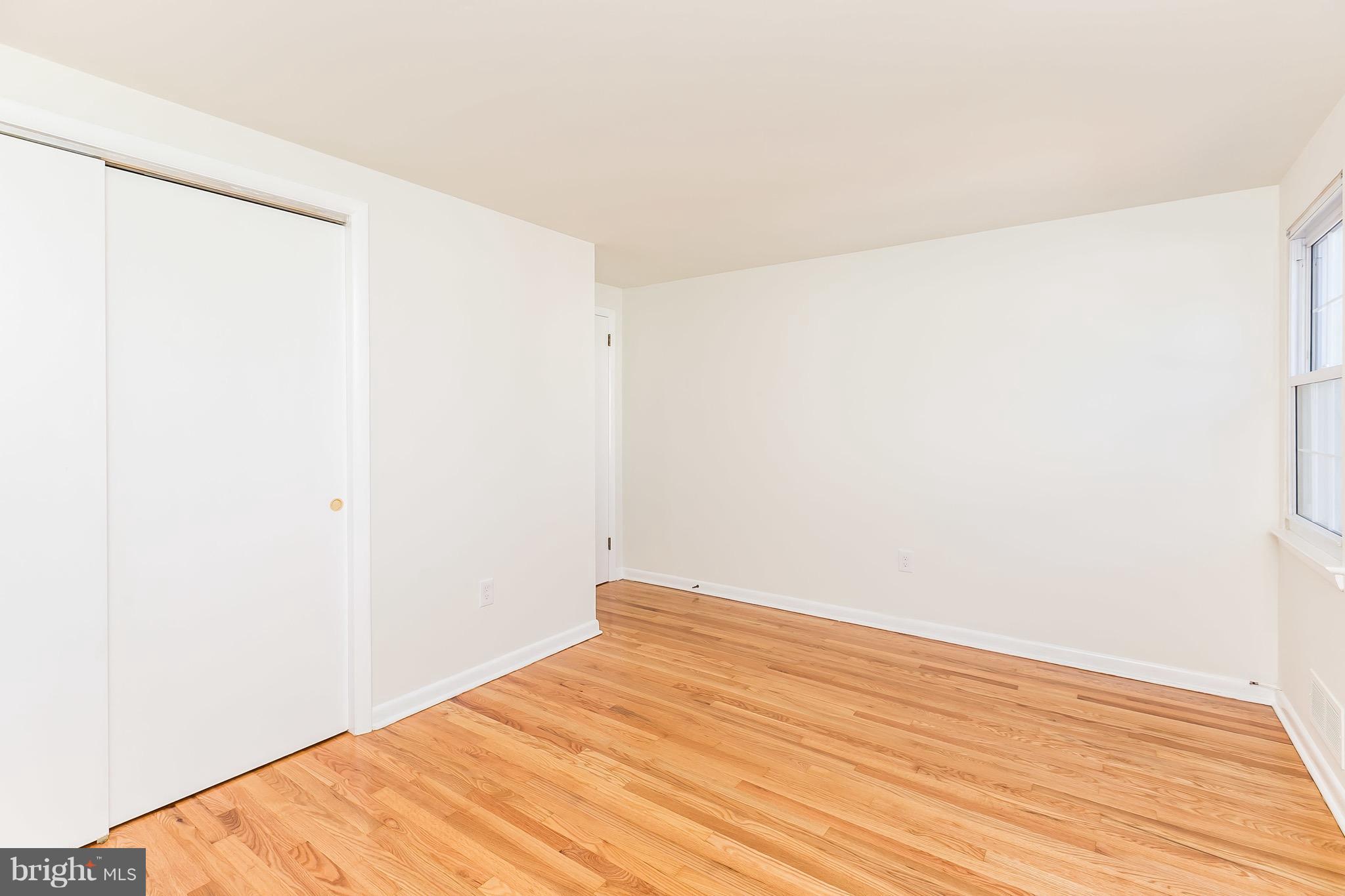 LILLIAN ESTATES - Residential