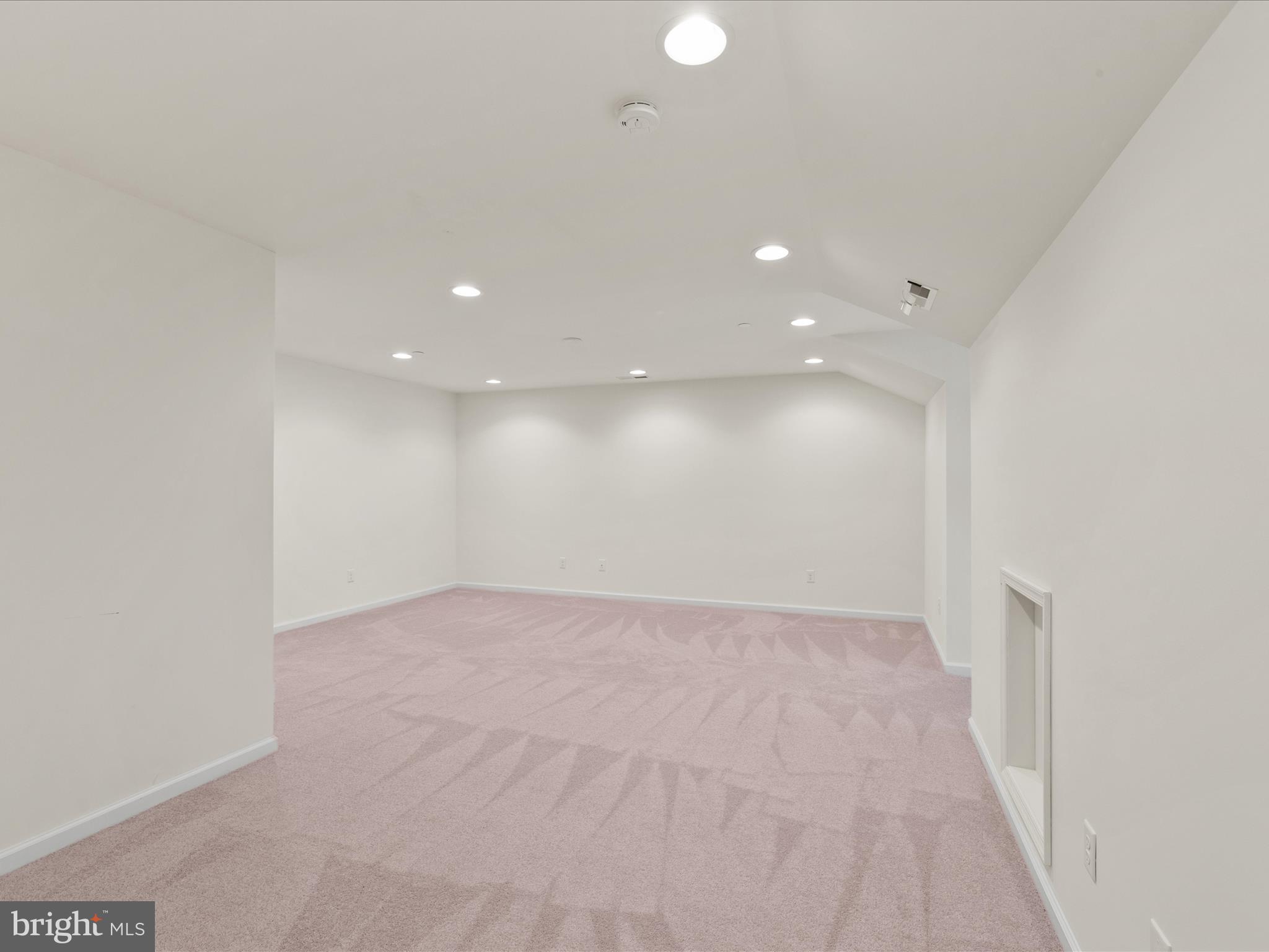 WEST HARBOR VILLAGE - Residential