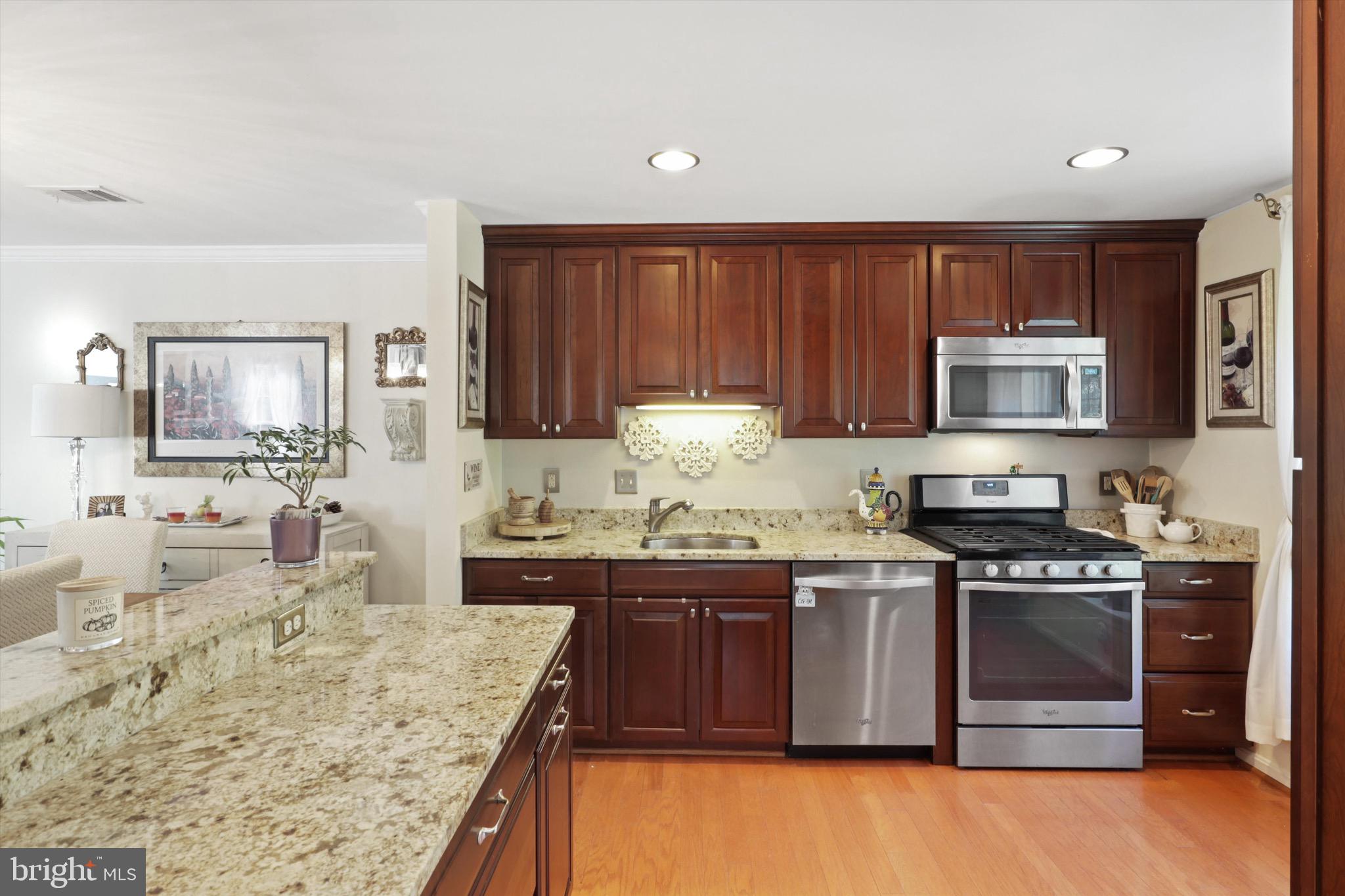 HAYFIELD VIEW - Residential