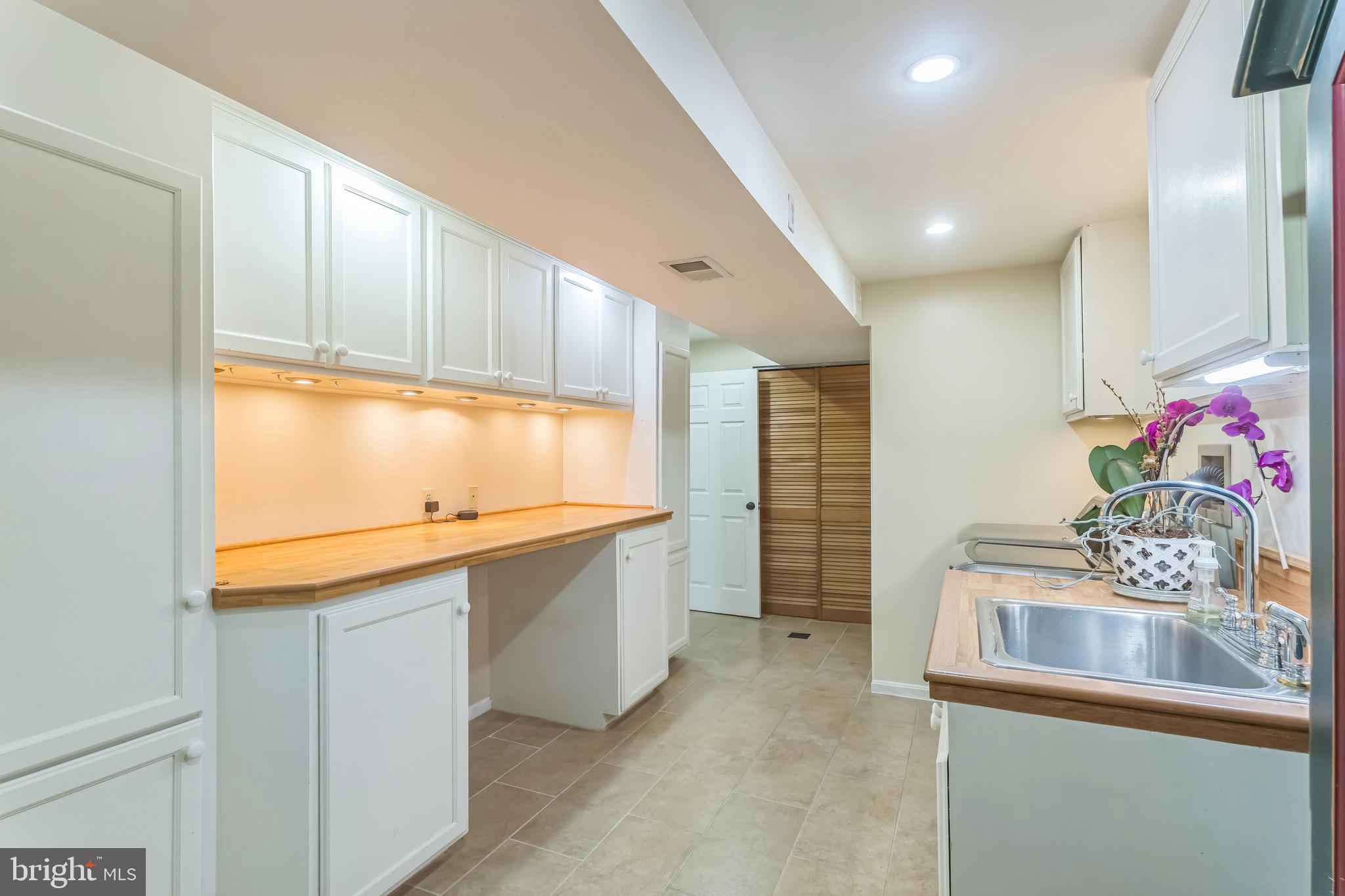 WEST RIDING - Residential