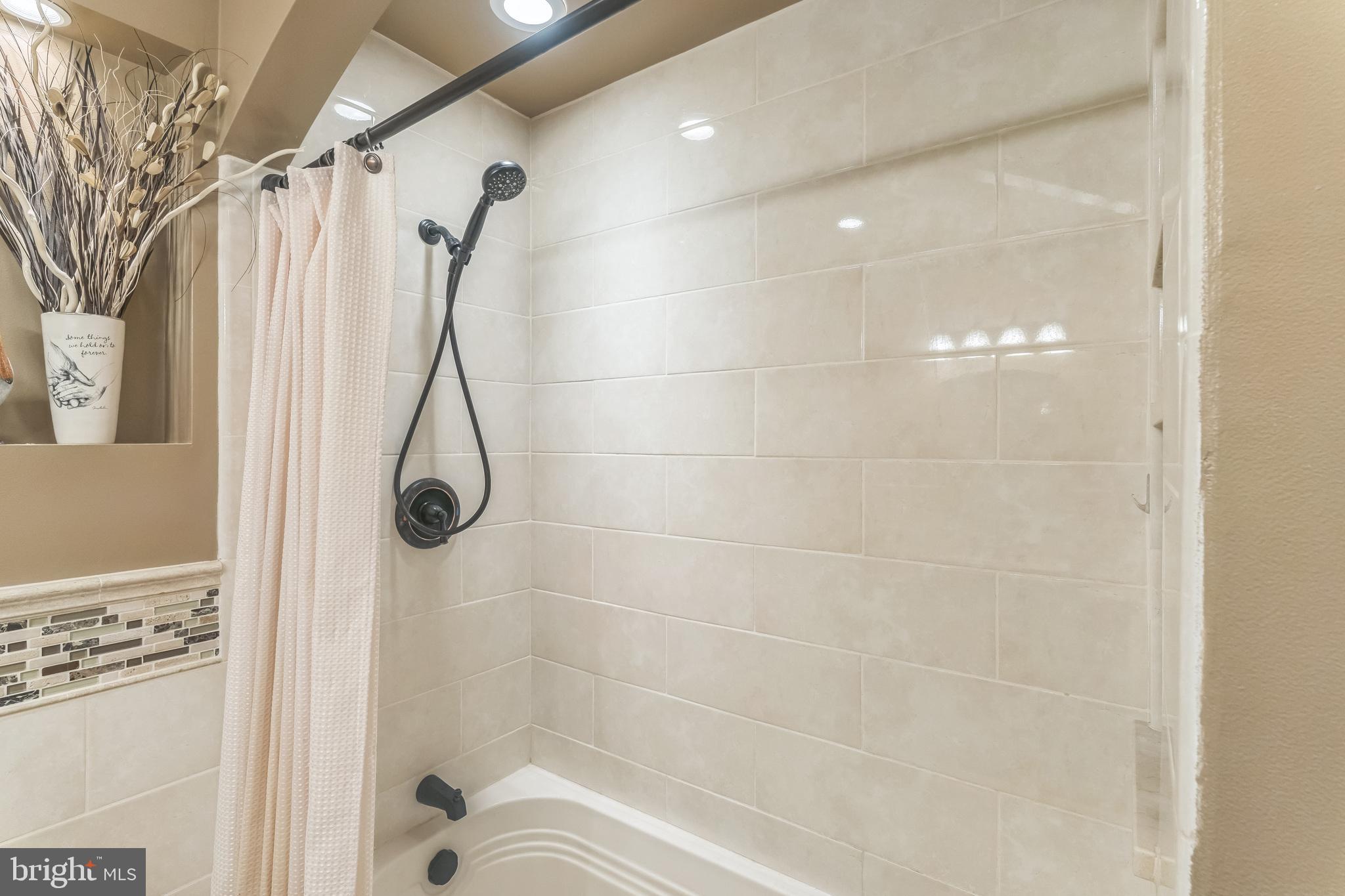 WEST RIDING - Residential