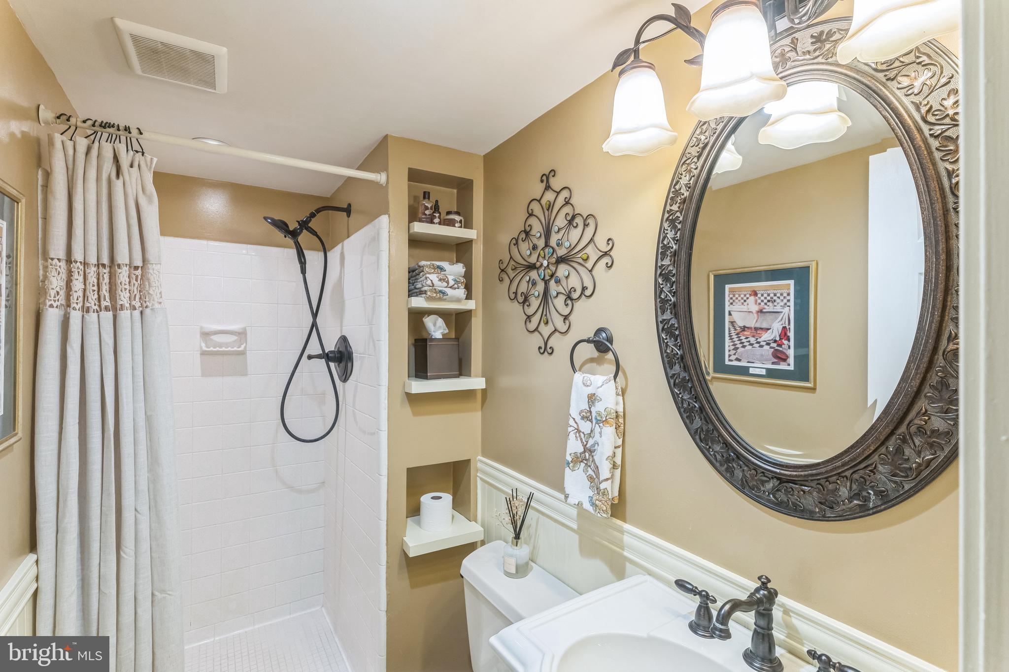 WEST RIDING - Residential