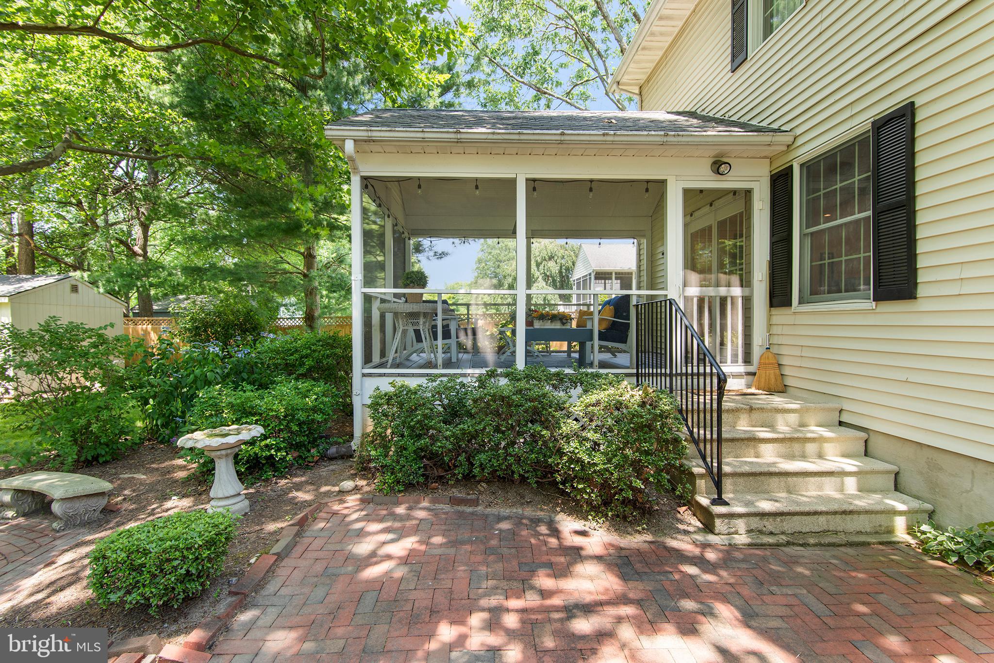 7682 WATERVIEW LANE