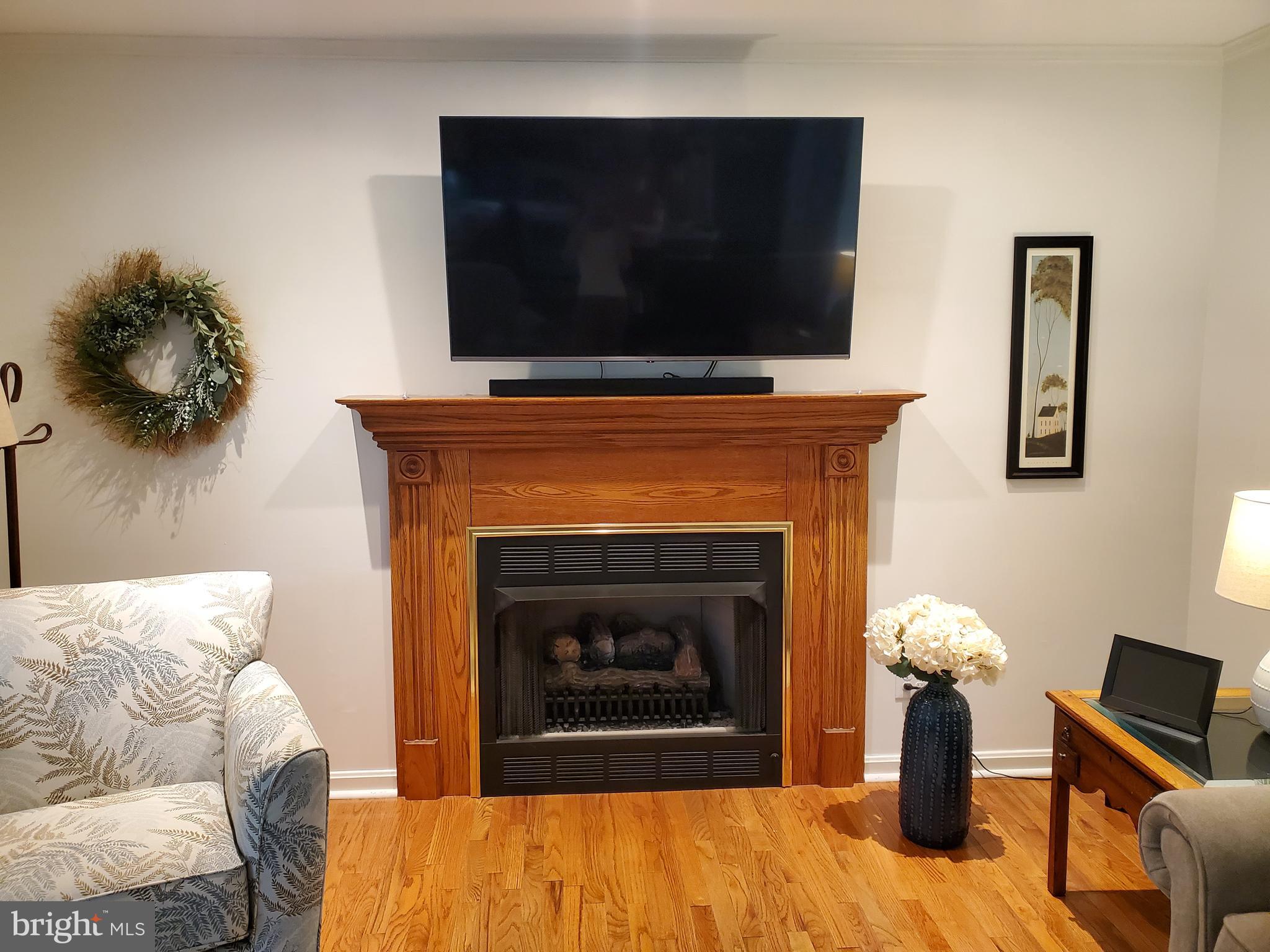 COUNTRY CLUB ESTATES ADD - Residential