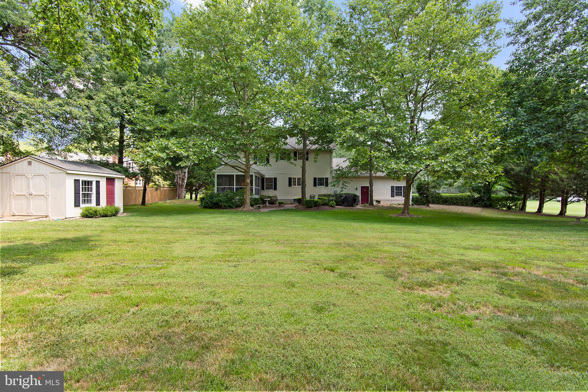 COUNTRY CLUB ESTATES ADD - Residential