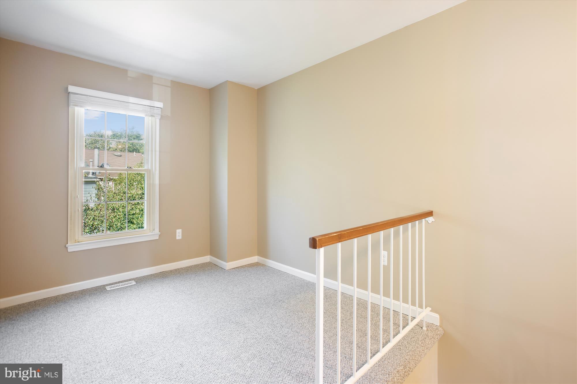 SARATOGA TOWNHOUSES - Residential