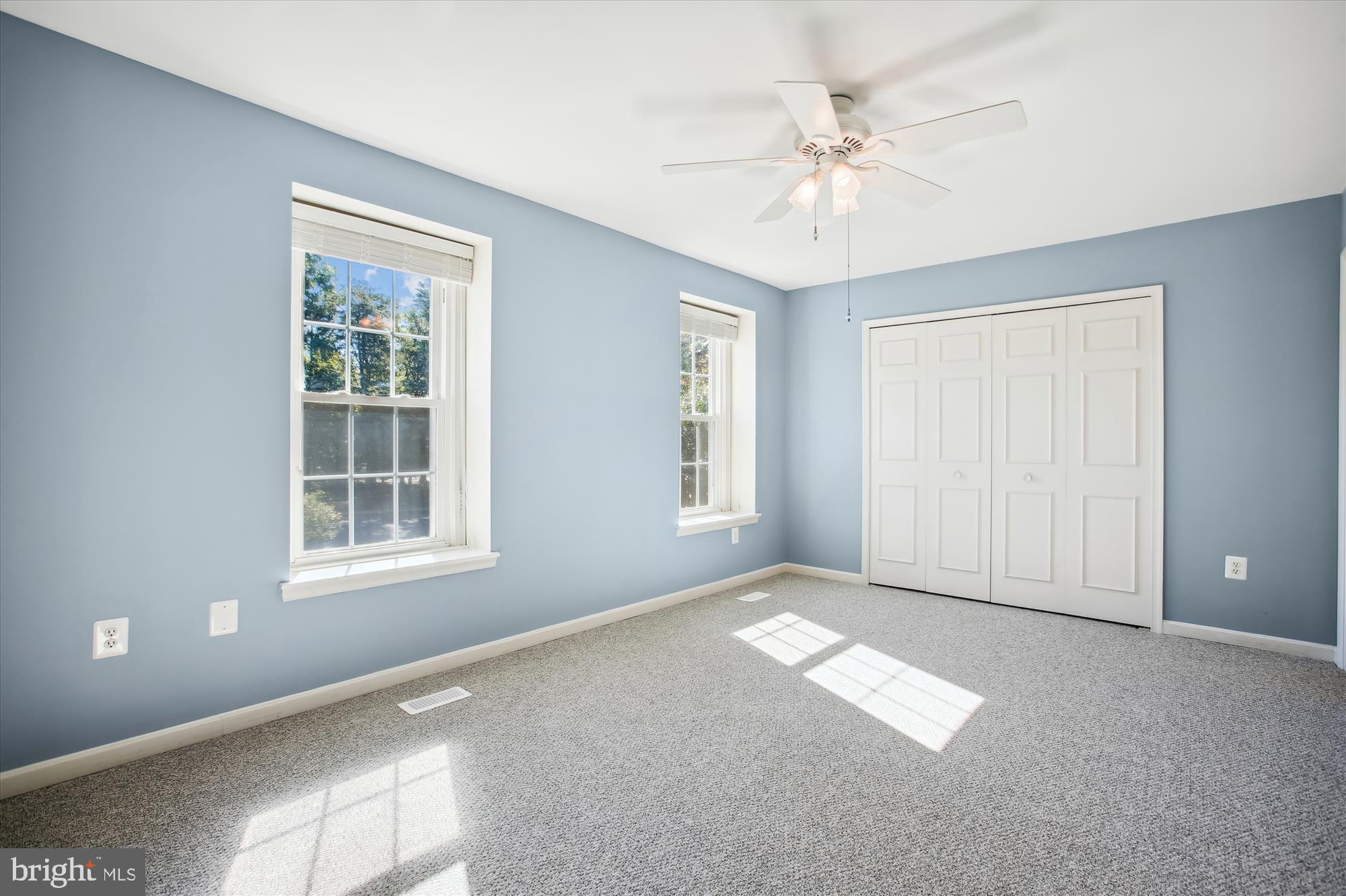 SARATOGA TOWNHOUSES - Residential