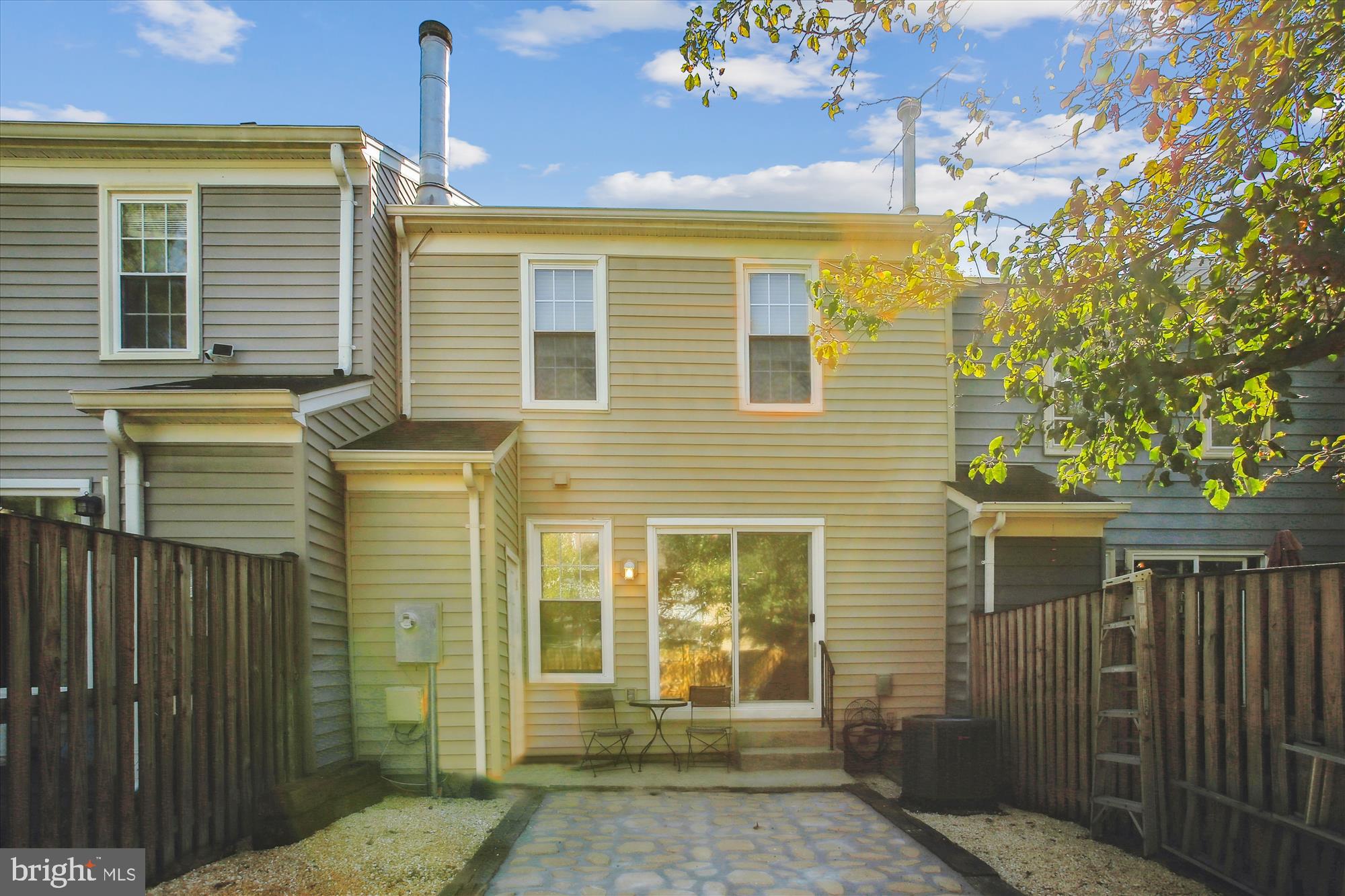 SARATOGA TOWNHOUSES - Residential