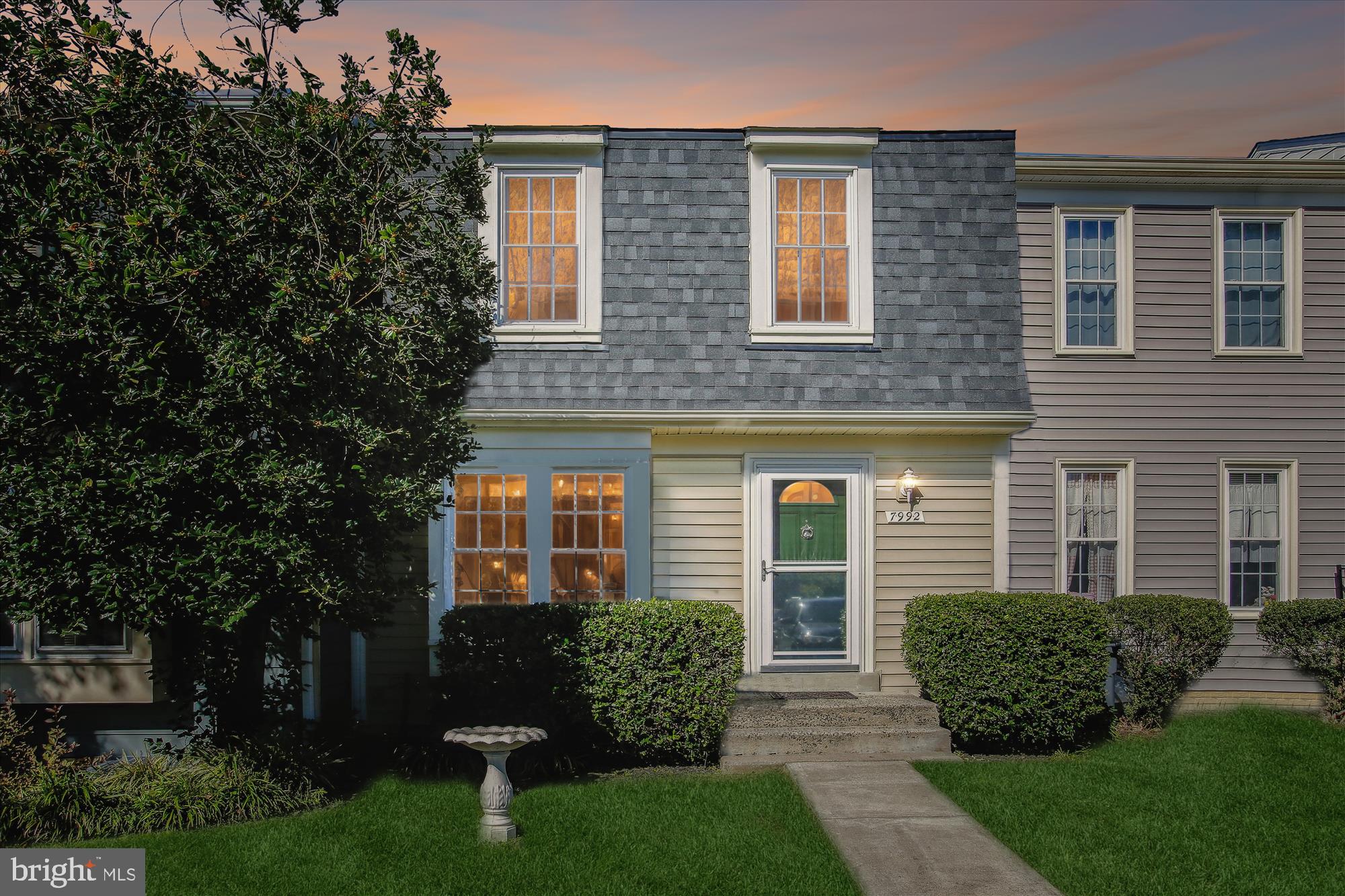 SARATOGA TOWNHOUSES - Residential