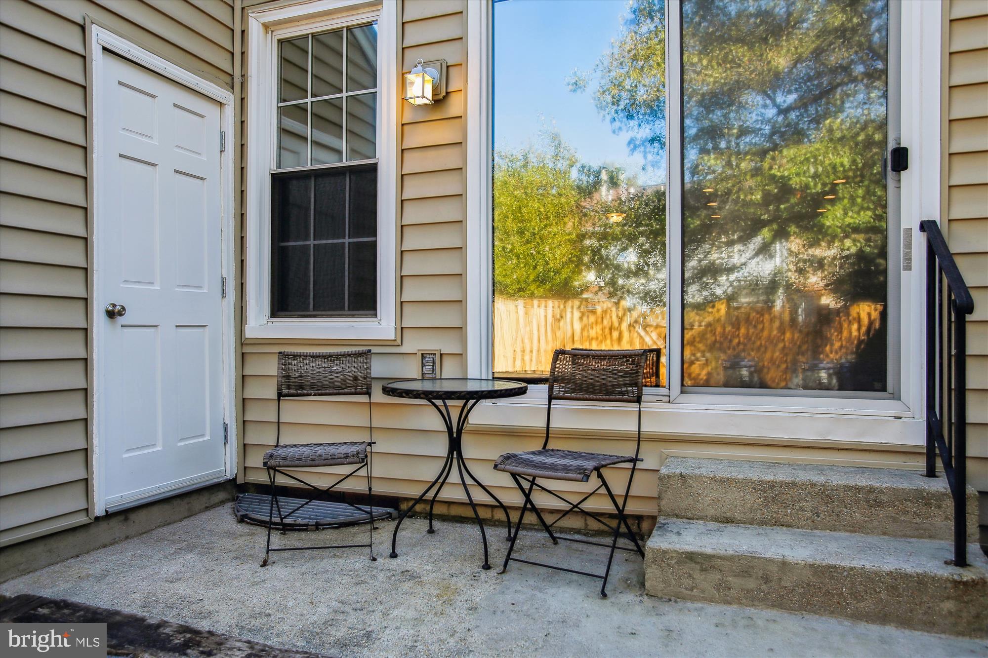 SARATOGA TOWNHOUSES - Residential