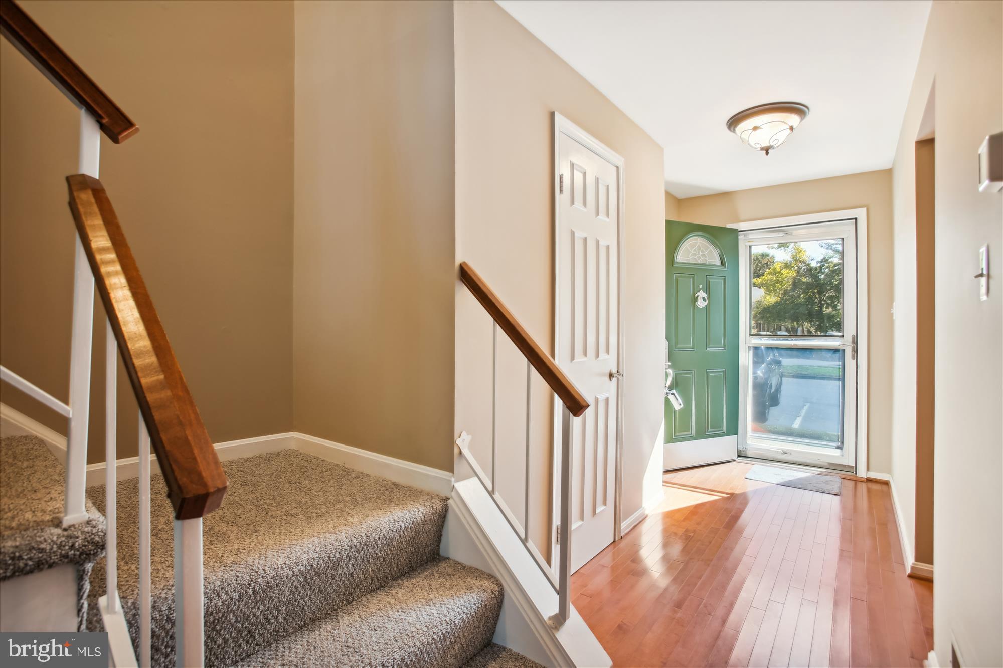 SARATOGA TOWNHOUSES - Residential