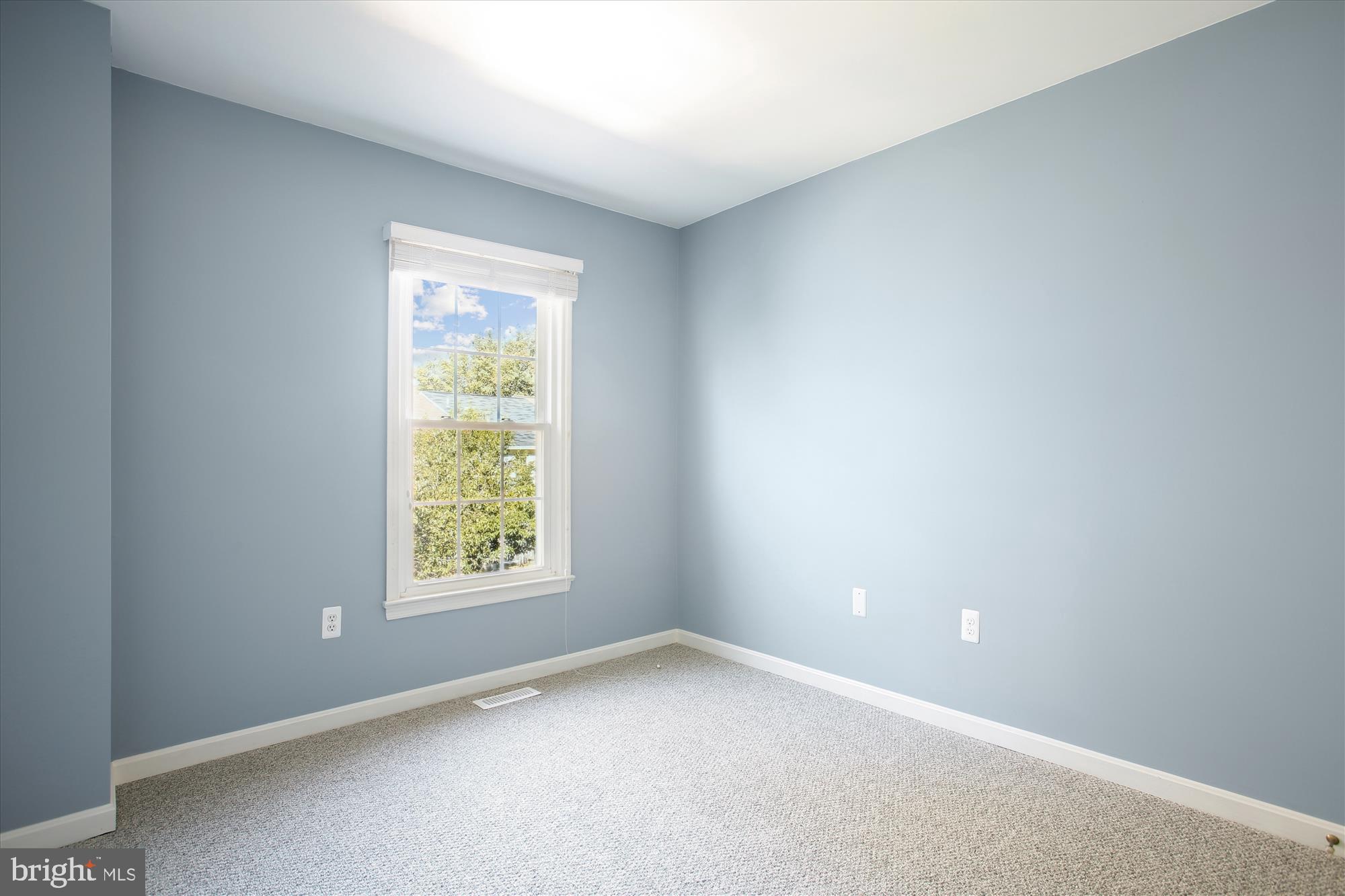 SARATOGA TOWNHOUSES - Residential