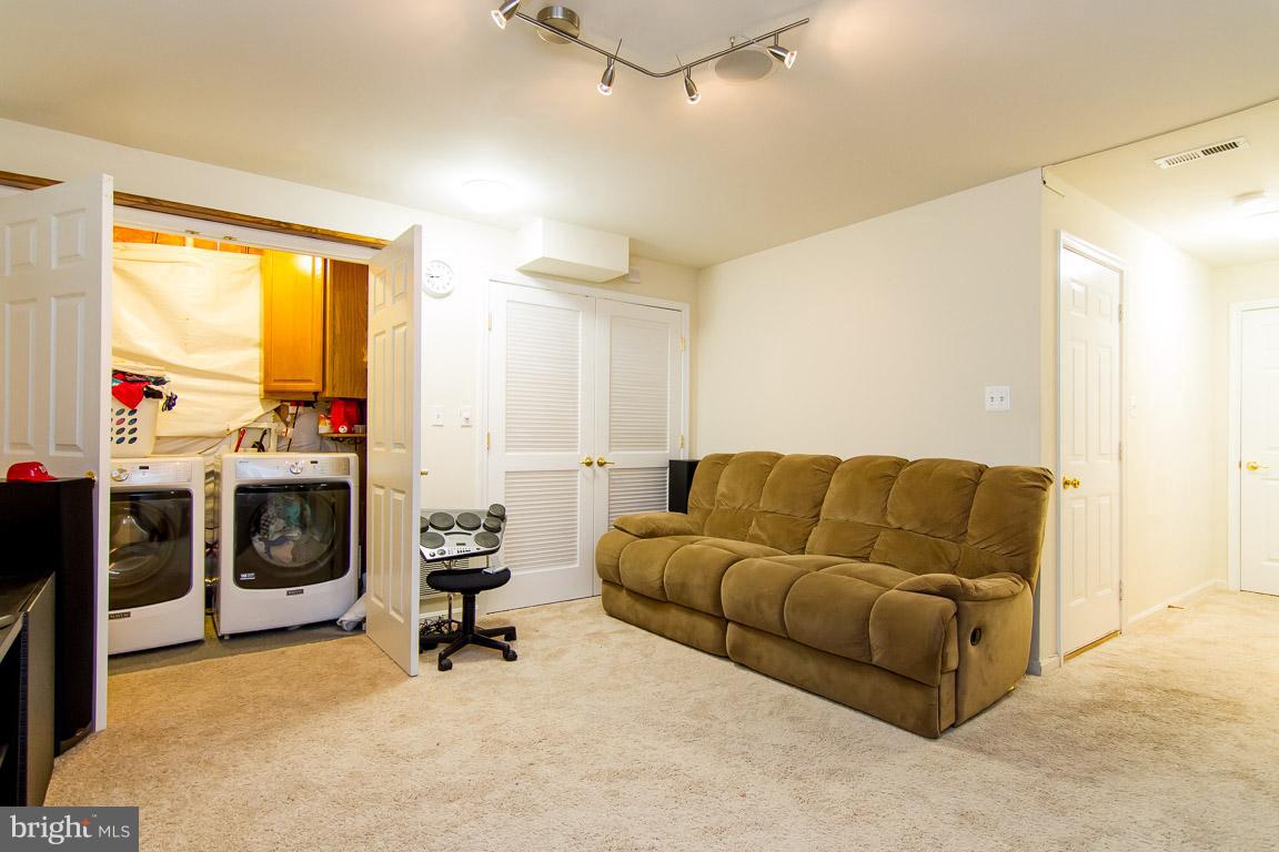 BRIGHTWOOD FOREST - Residential Lease