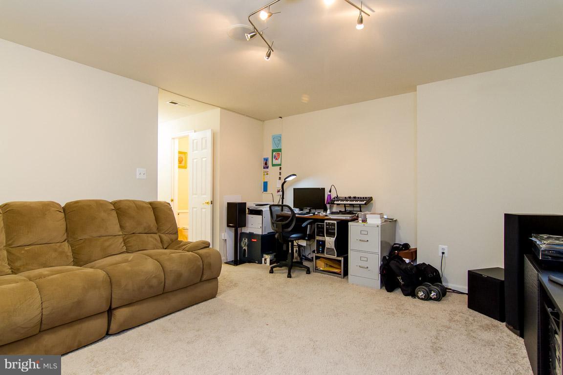 BRIGHTWOOD FOREST - Residential Lease