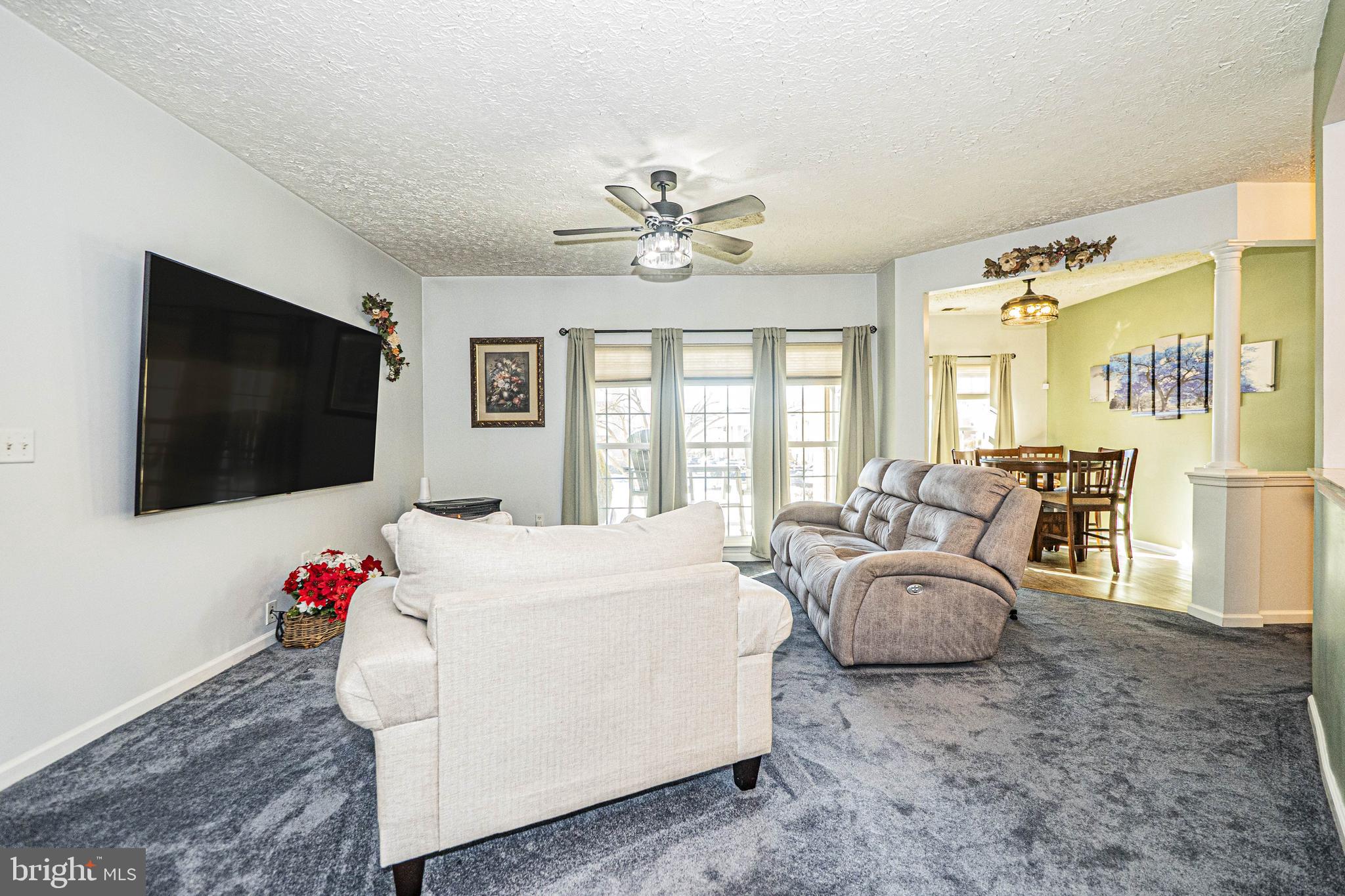 THE COURTYARDS AT POND - Residential