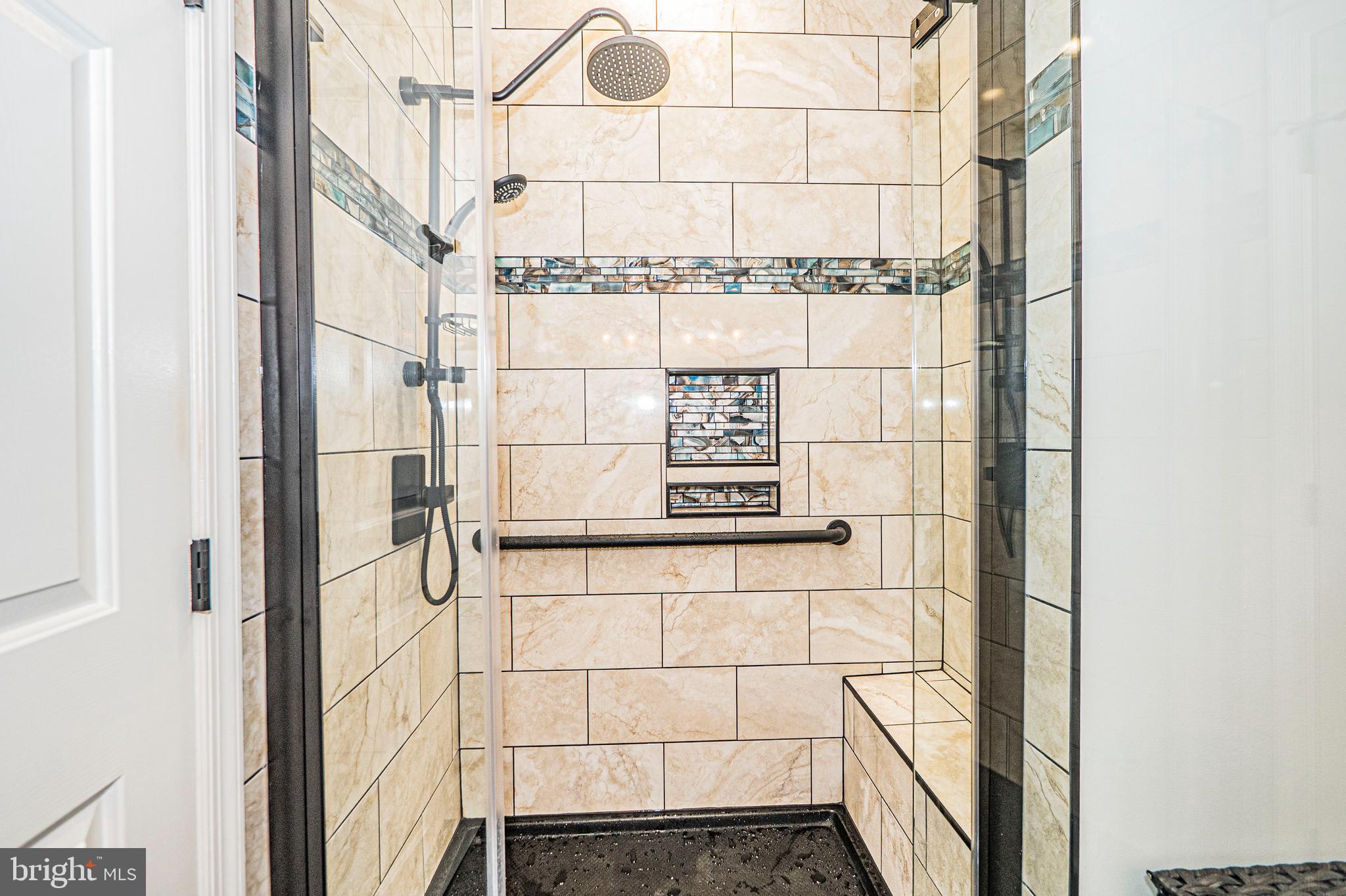 THE COURTYARDS AT POND - Residential