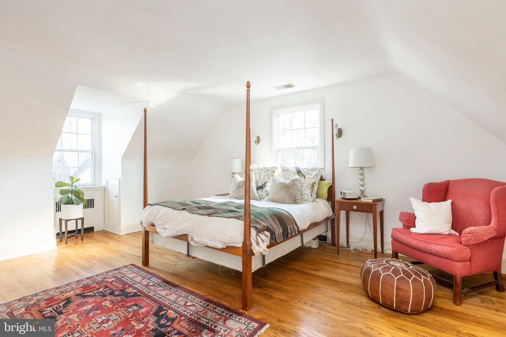 ROLAND PARK - Residential