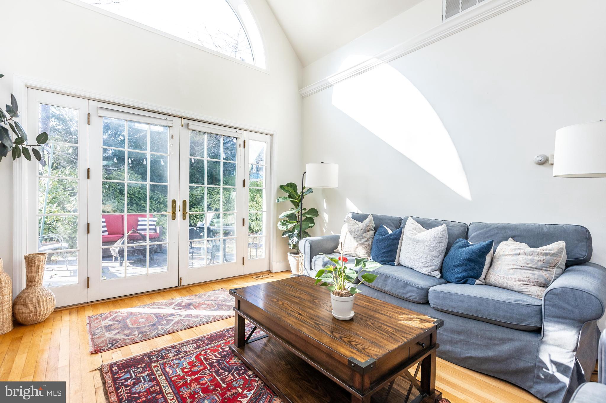 ROLAND PARK - Residential