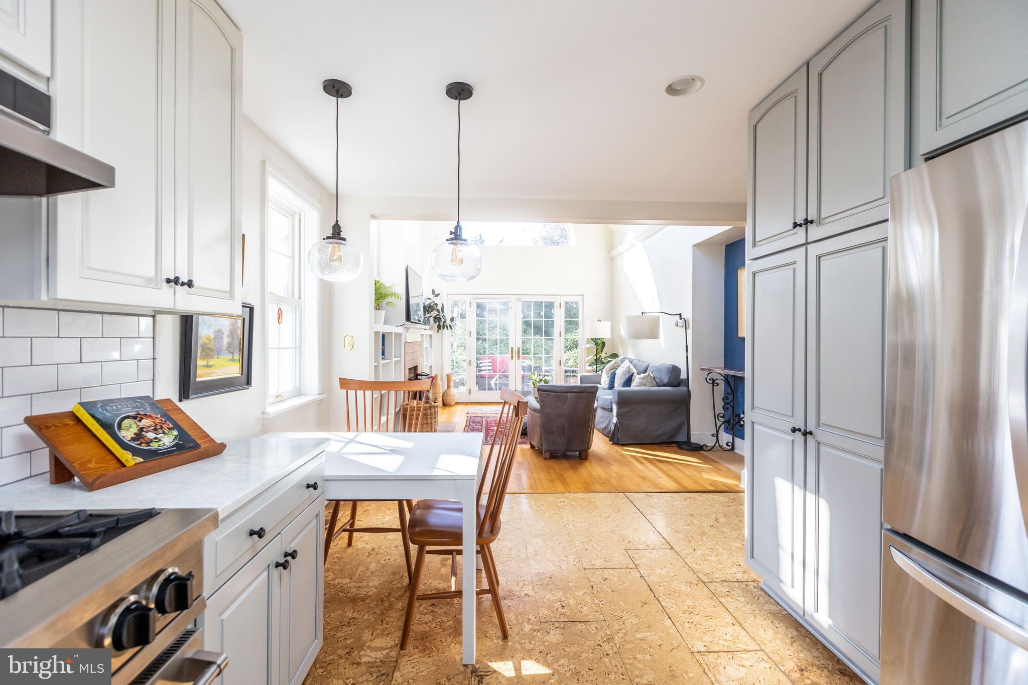 ROLAND PARK - Residential