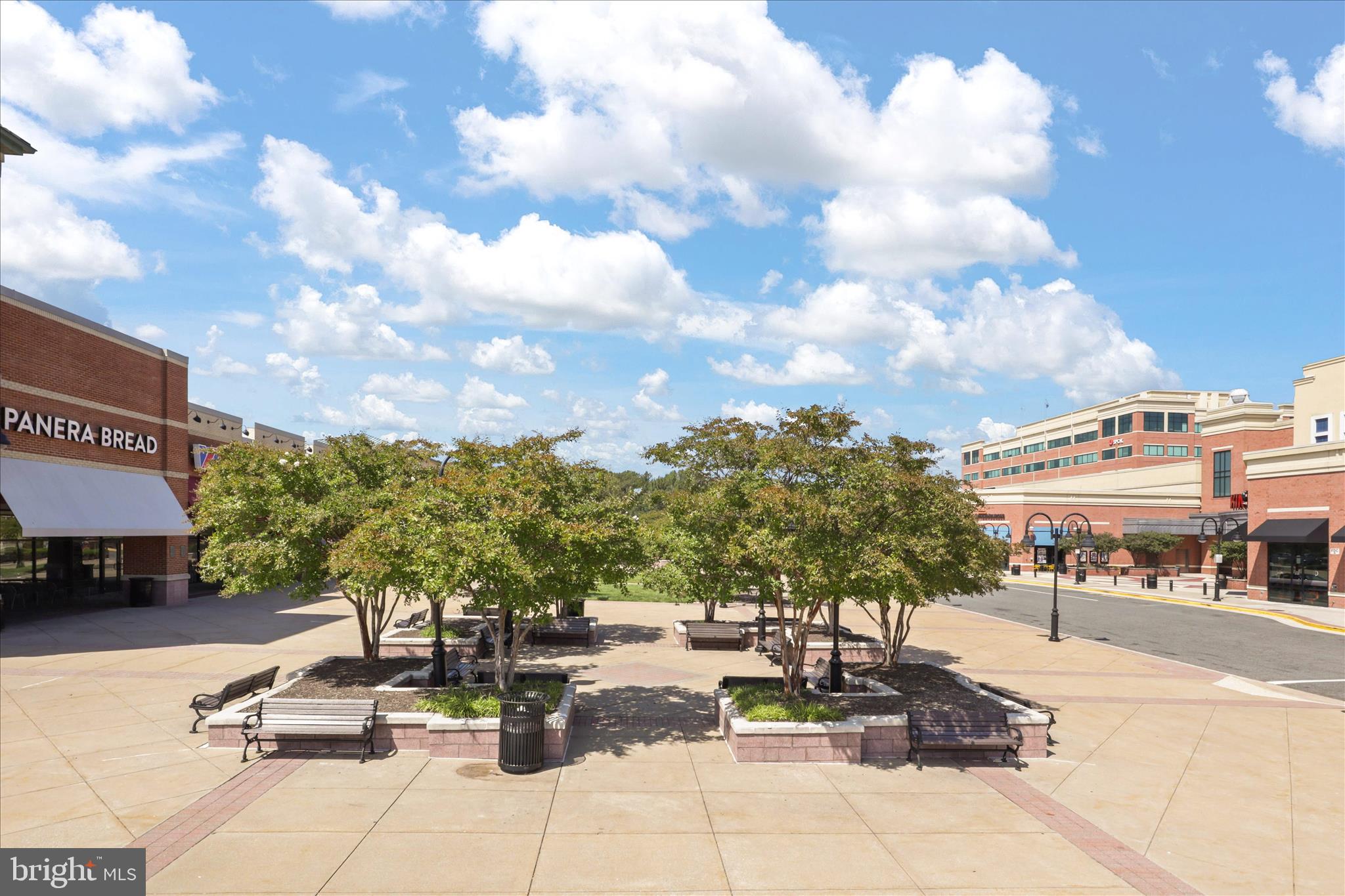 KINGSTOWNE - Residential