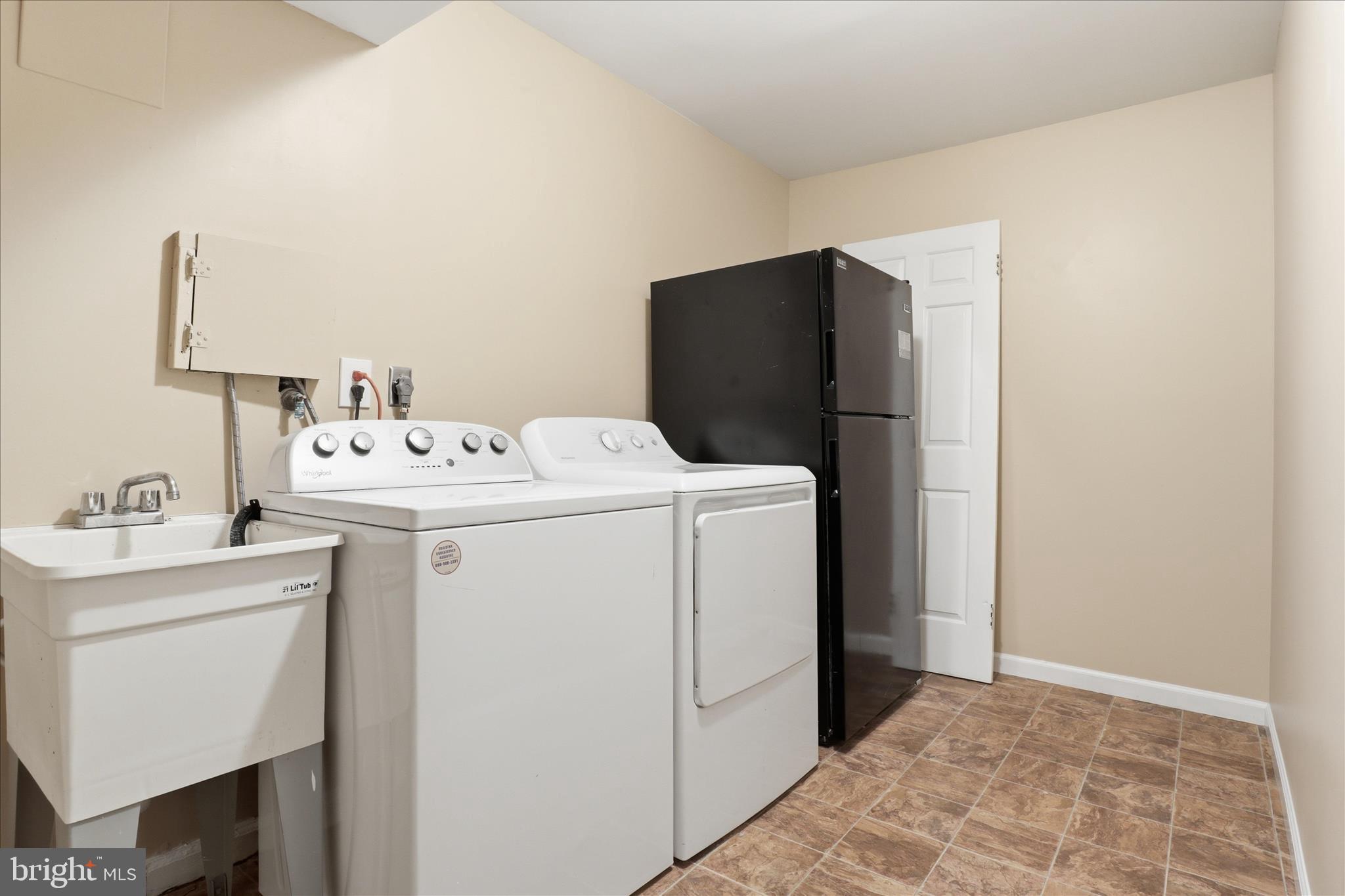 KINGSTOWNE - Residential