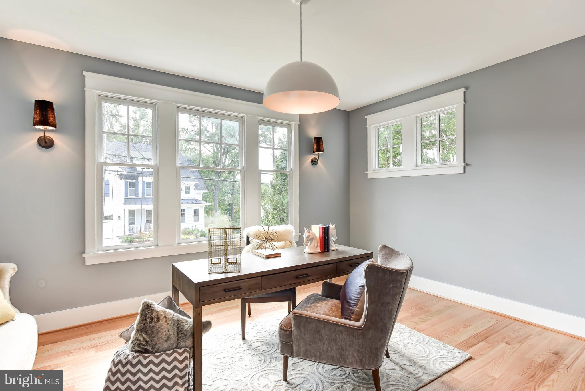 BERKSHIRE OAKWOOD - Residential