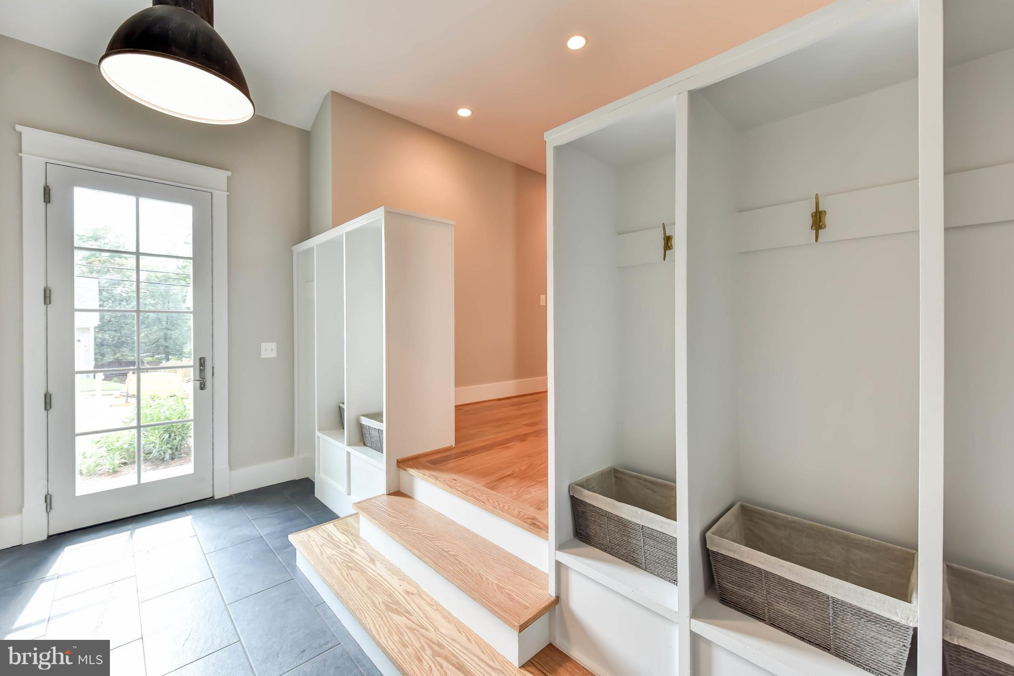 BERKSHIRE OAKWOOD - Residential