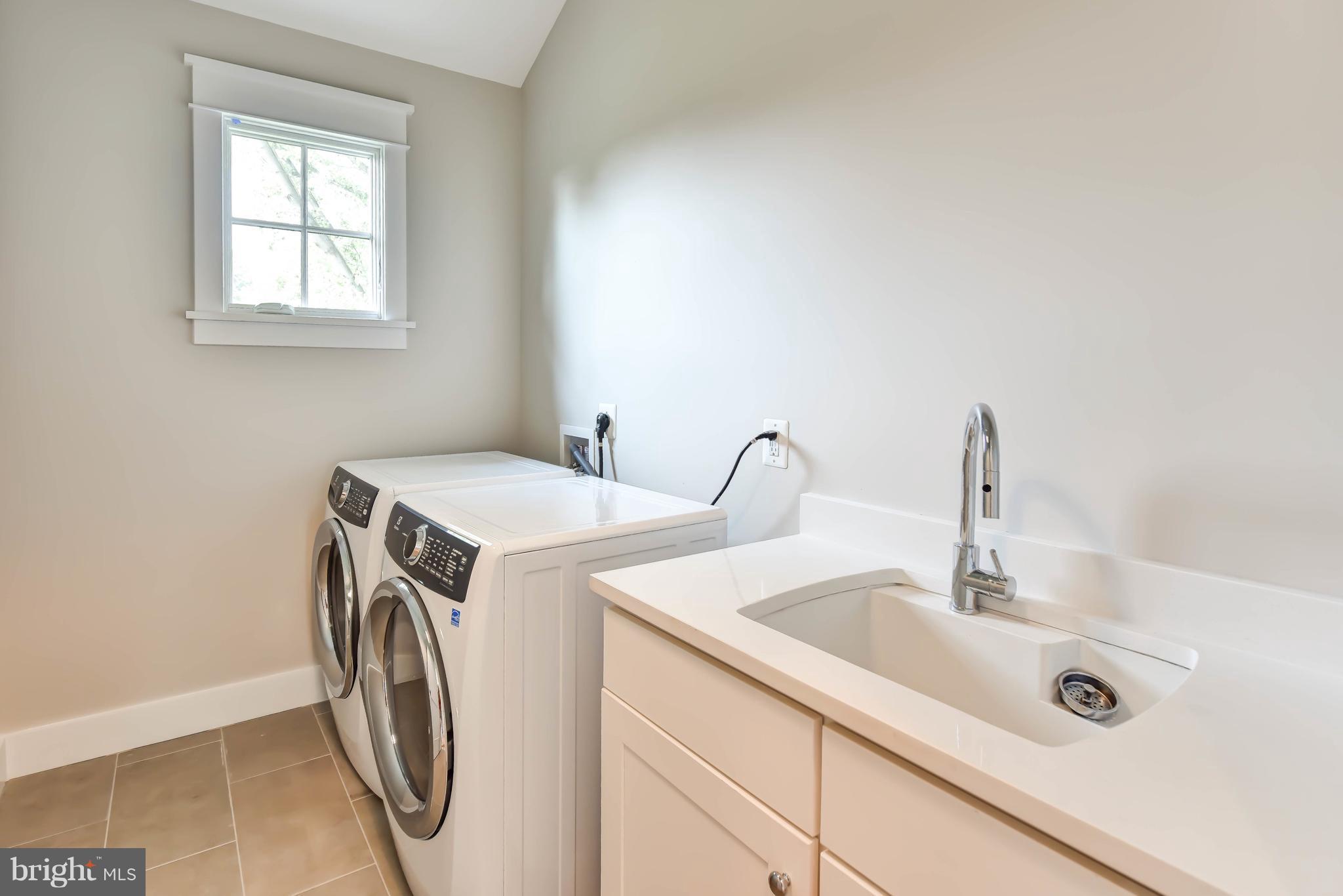 BERKSHIRE OAKWOOD - Residential