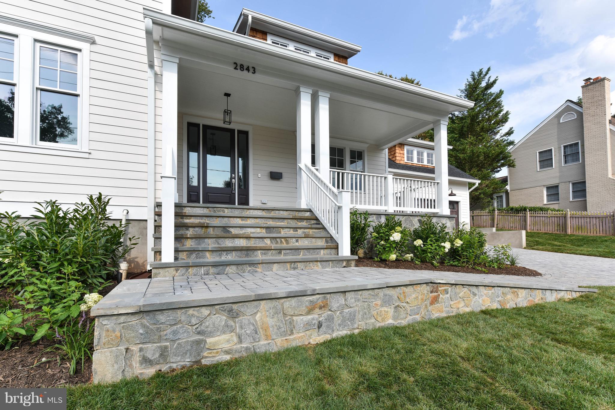 BERKSHIRE OAKWOOD - Residential