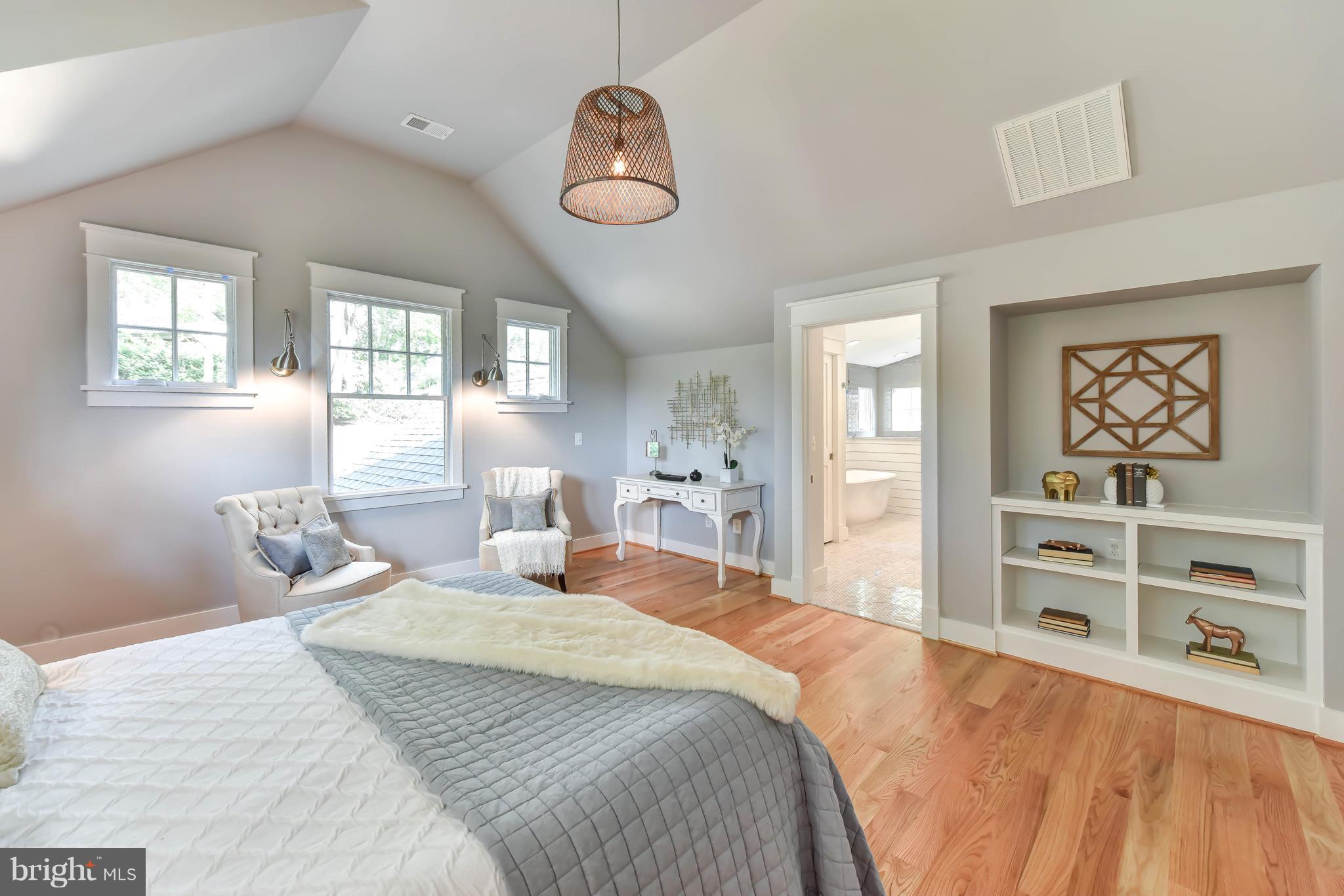 BERKSHIRE OAKWOOD - Residential