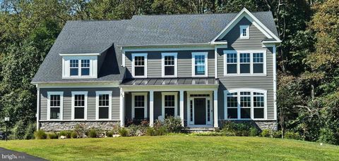 16043 KEYMER HILL COURT HAMILTON VA 20158