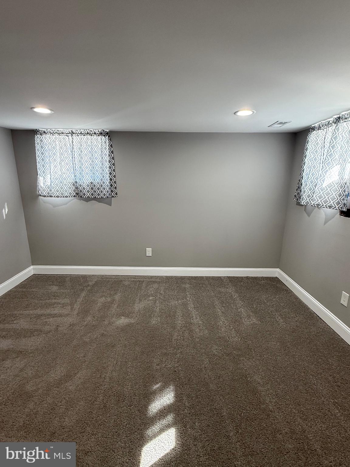 CALVERTON HEIGHTS - Residential