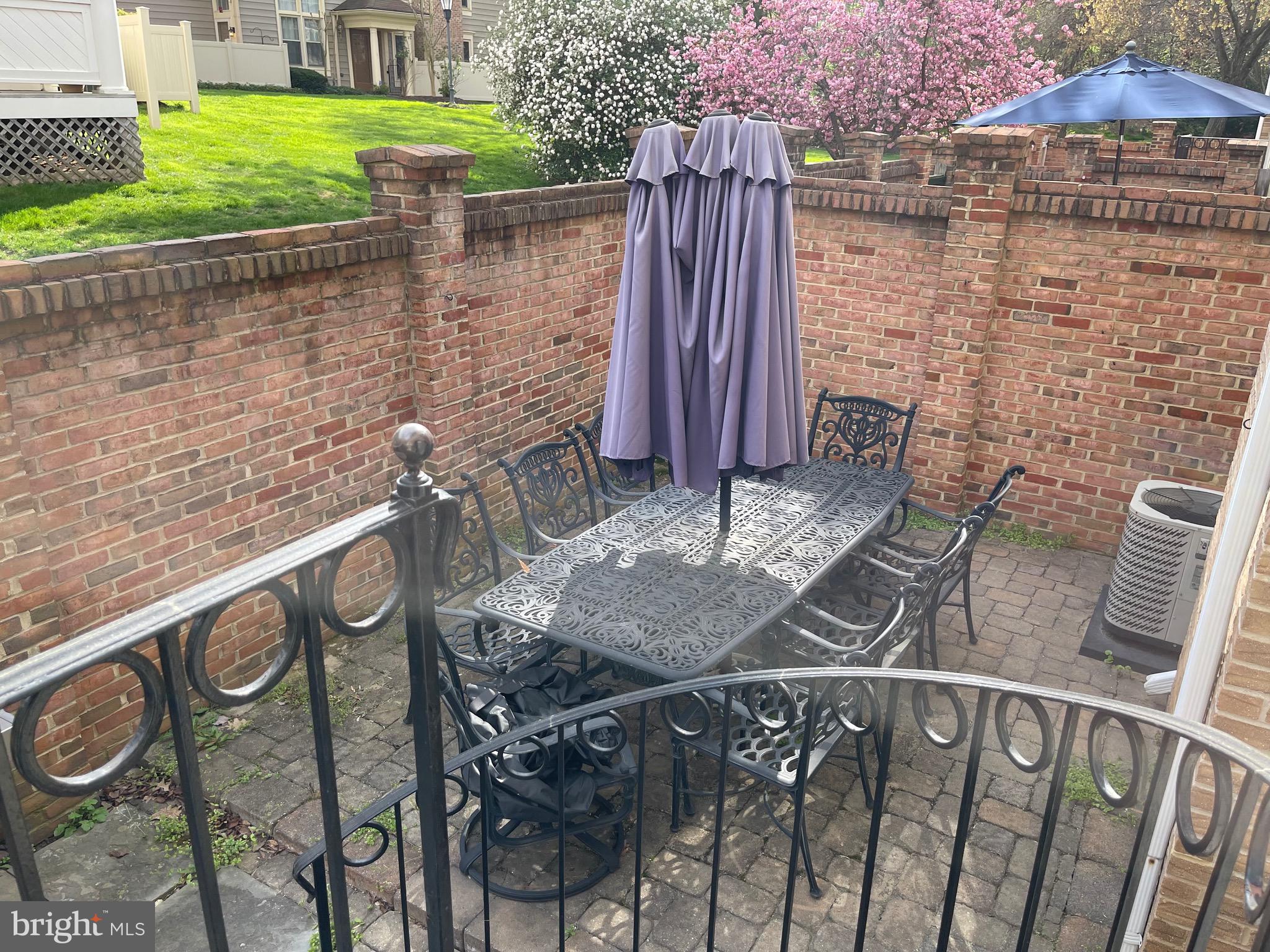 TIMBERLAWN - Residential Lease