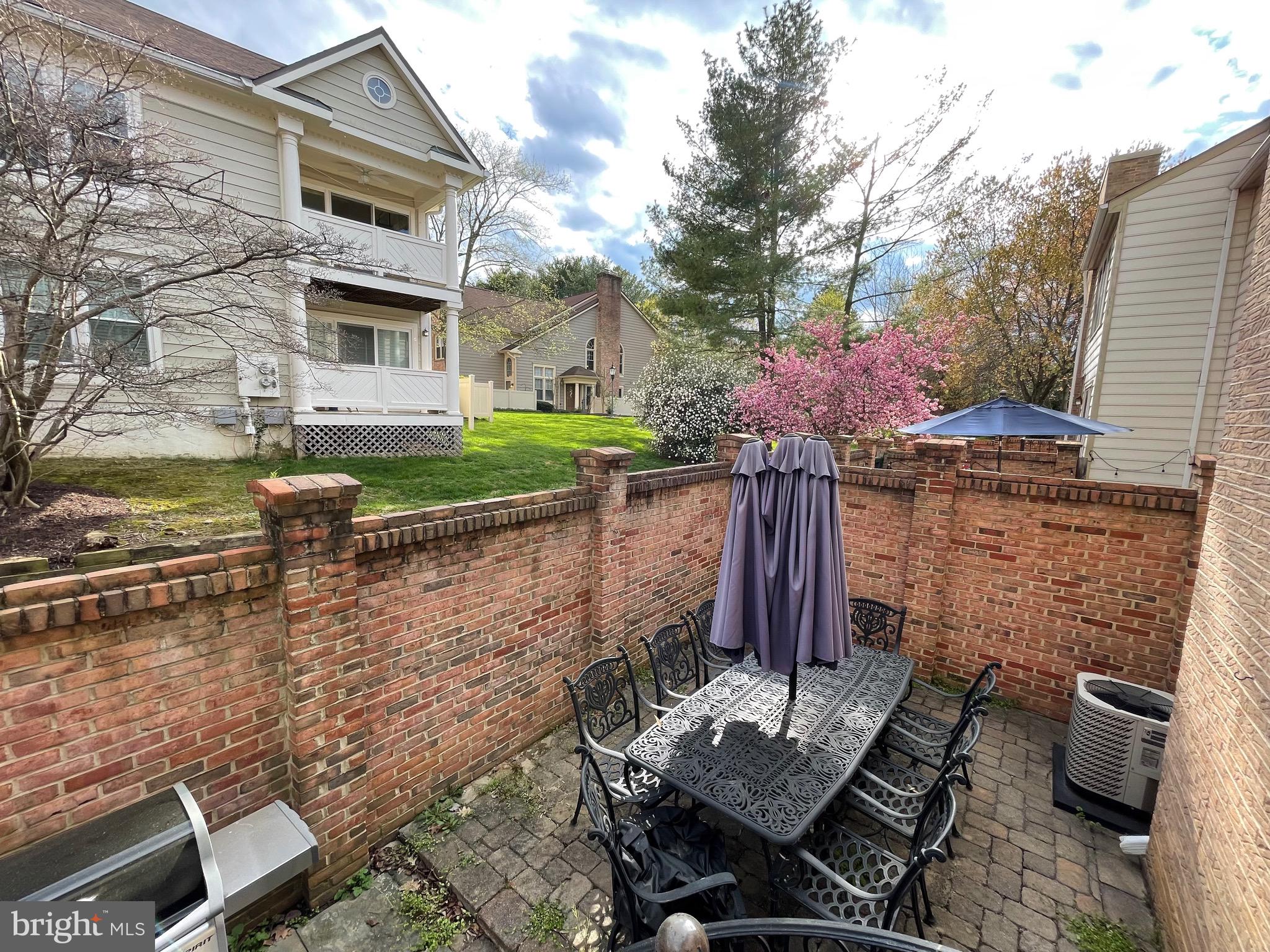 TIMBERLAWN - Residential Lease