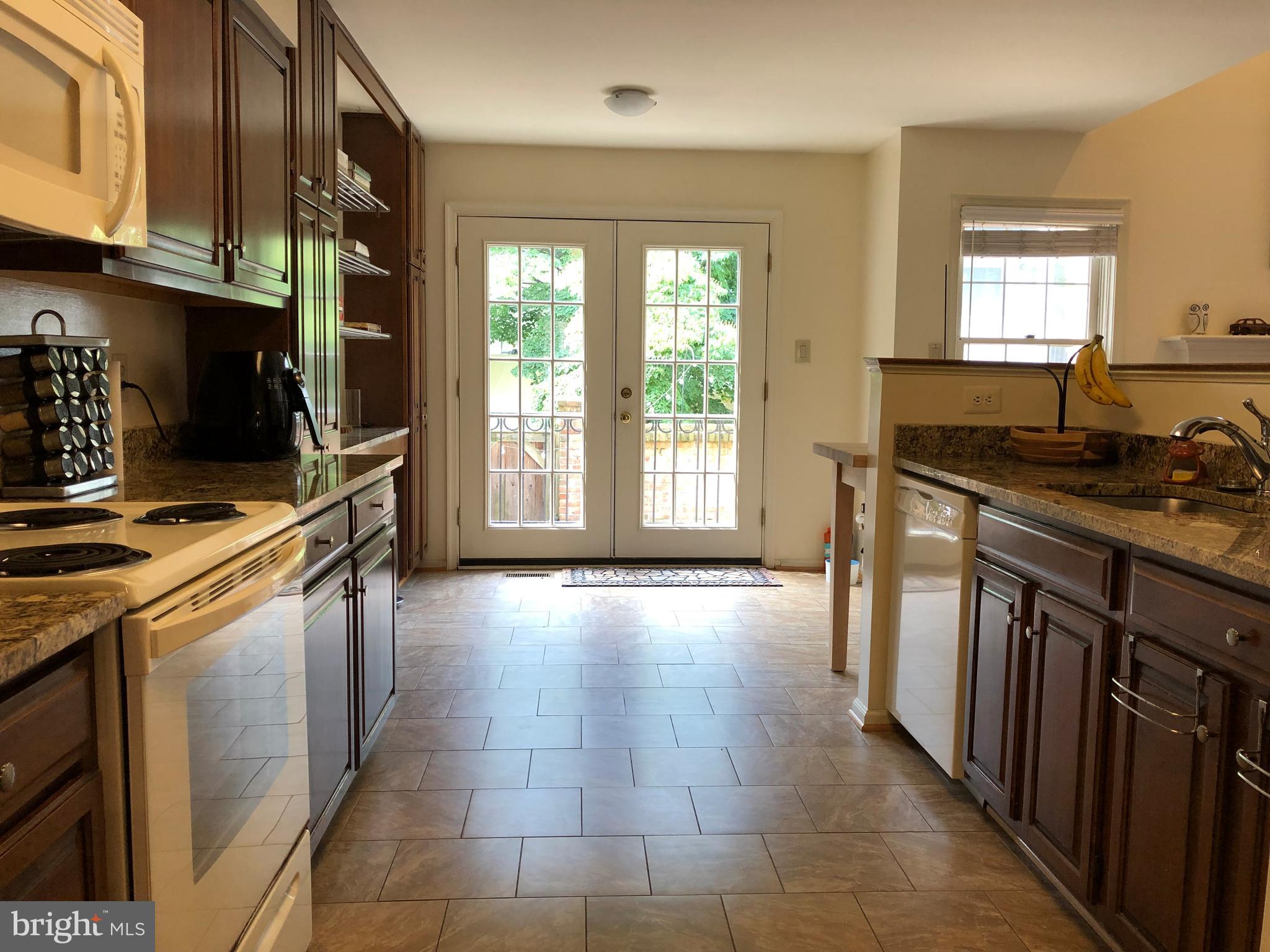 TIMBERLAWN - Residential Lease