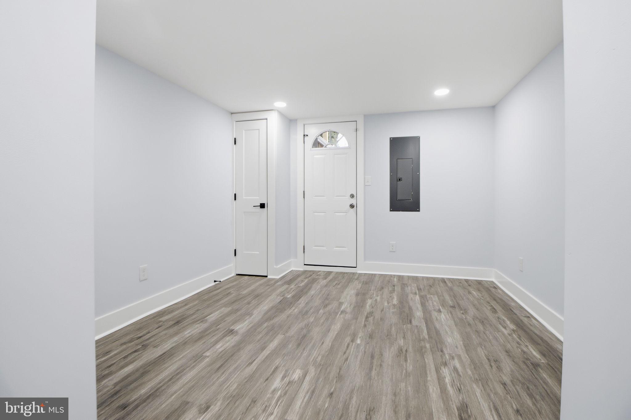 WAVERLY - Residential