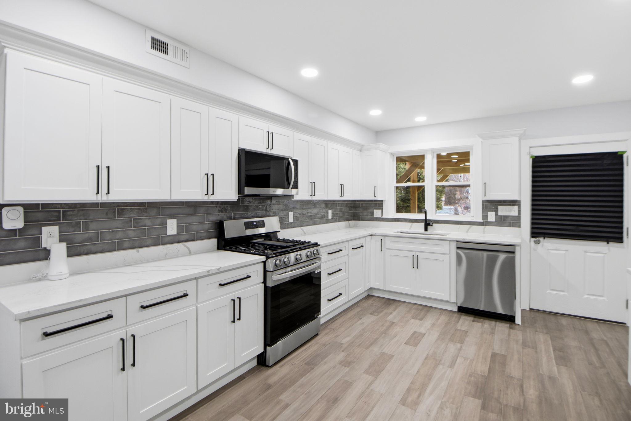 WAVERLY - Residential