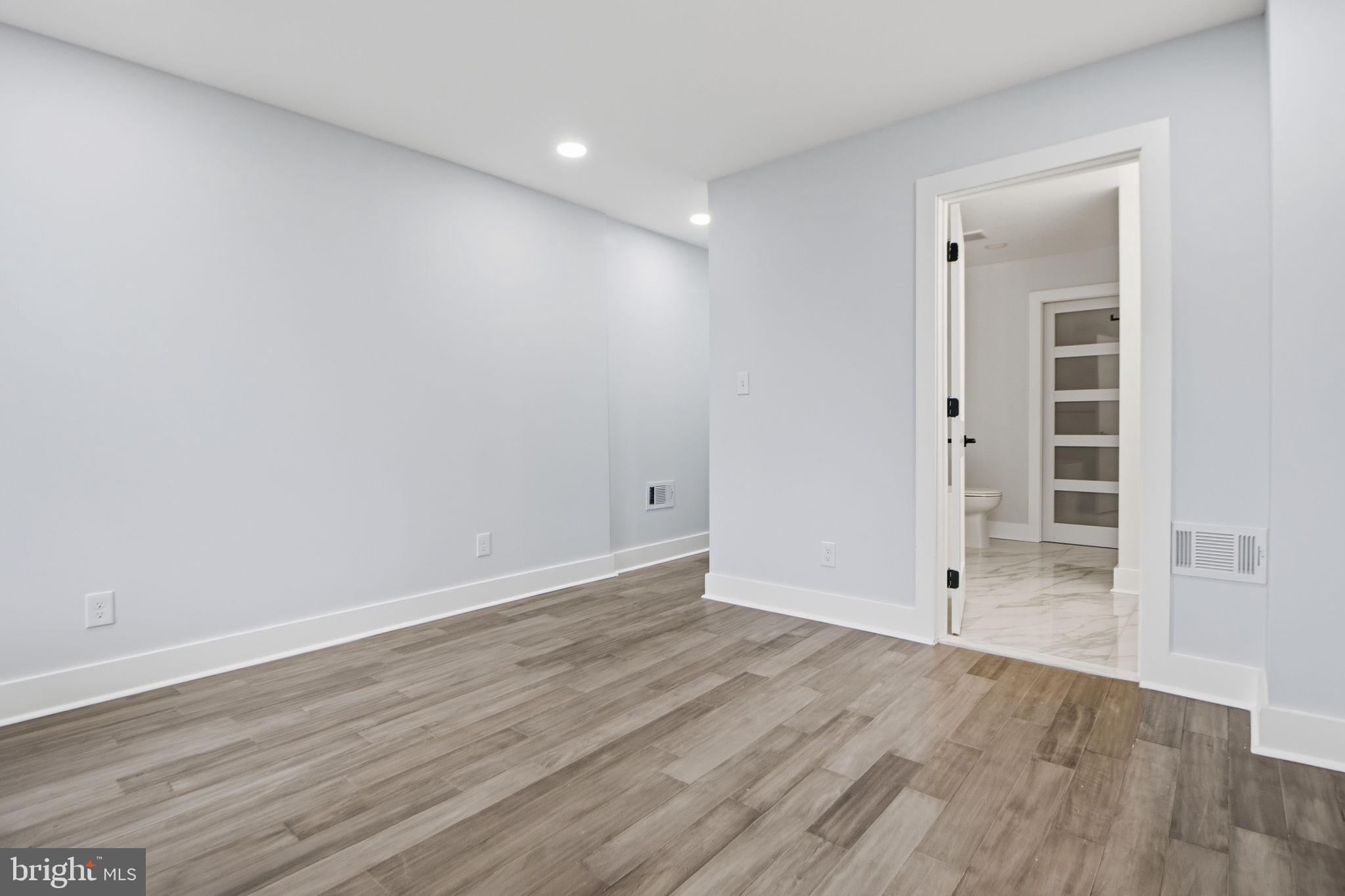 WAVERLY - Residential