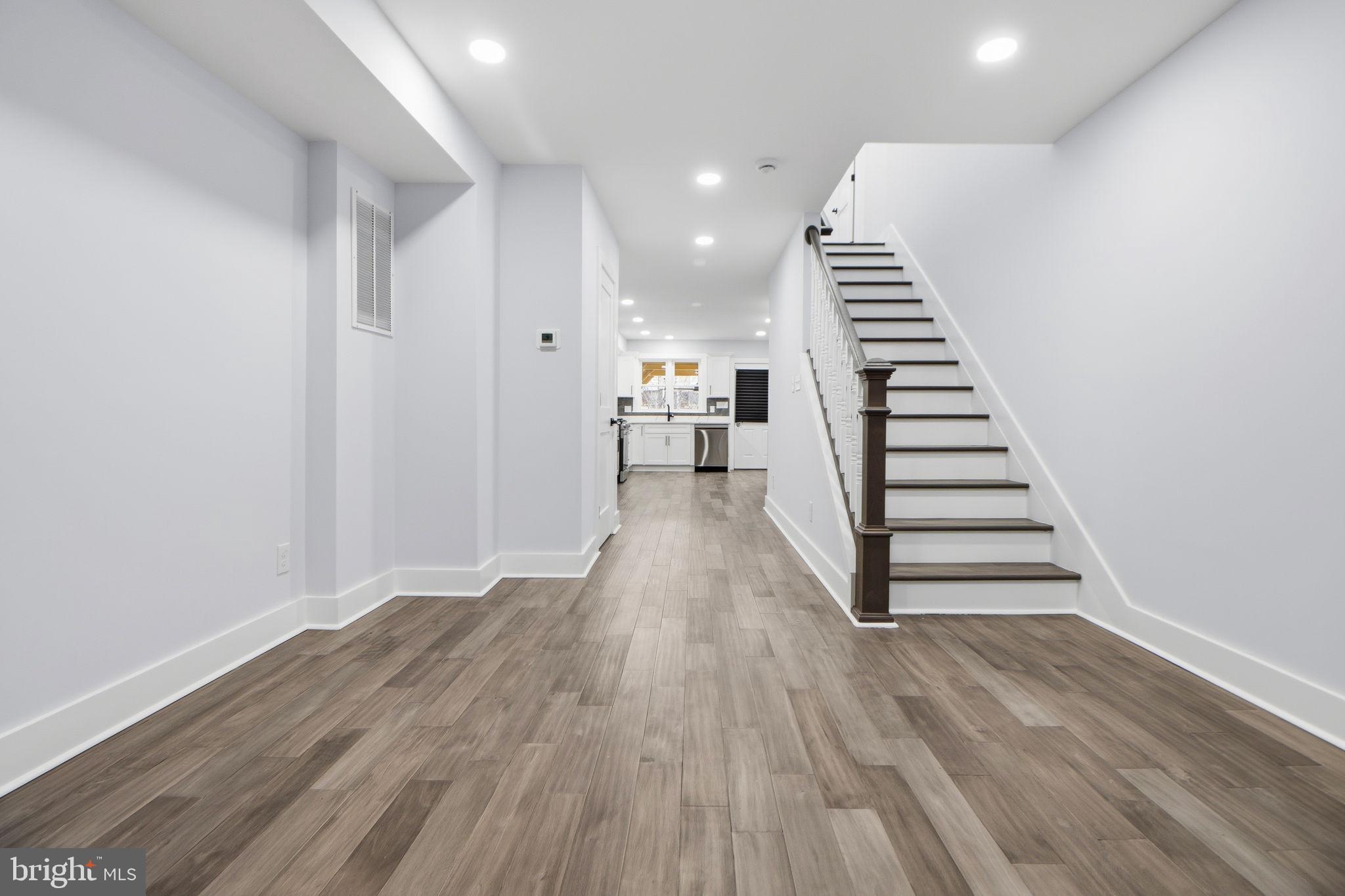 WAVERLY - Residential