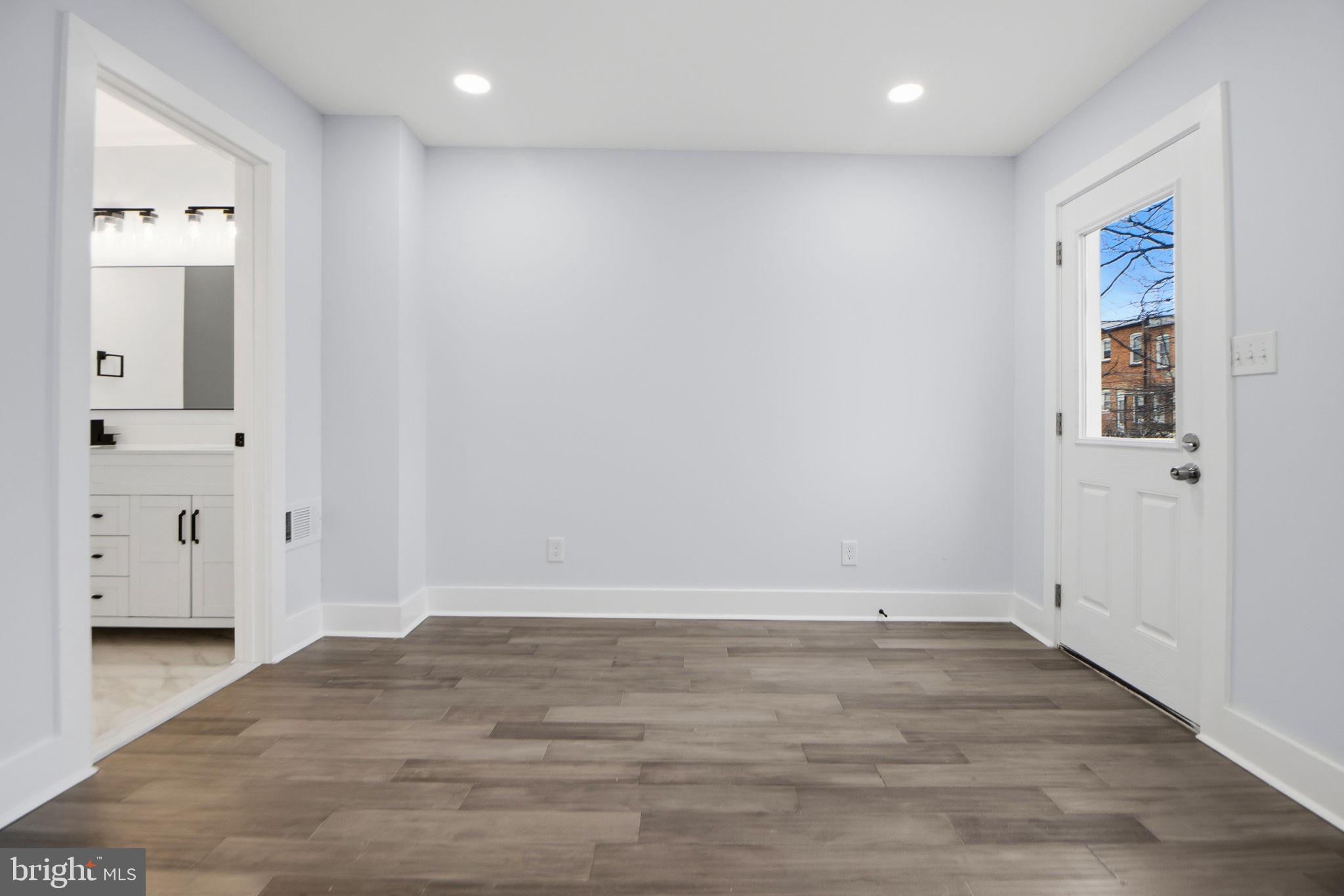 WAVERLY - Residential