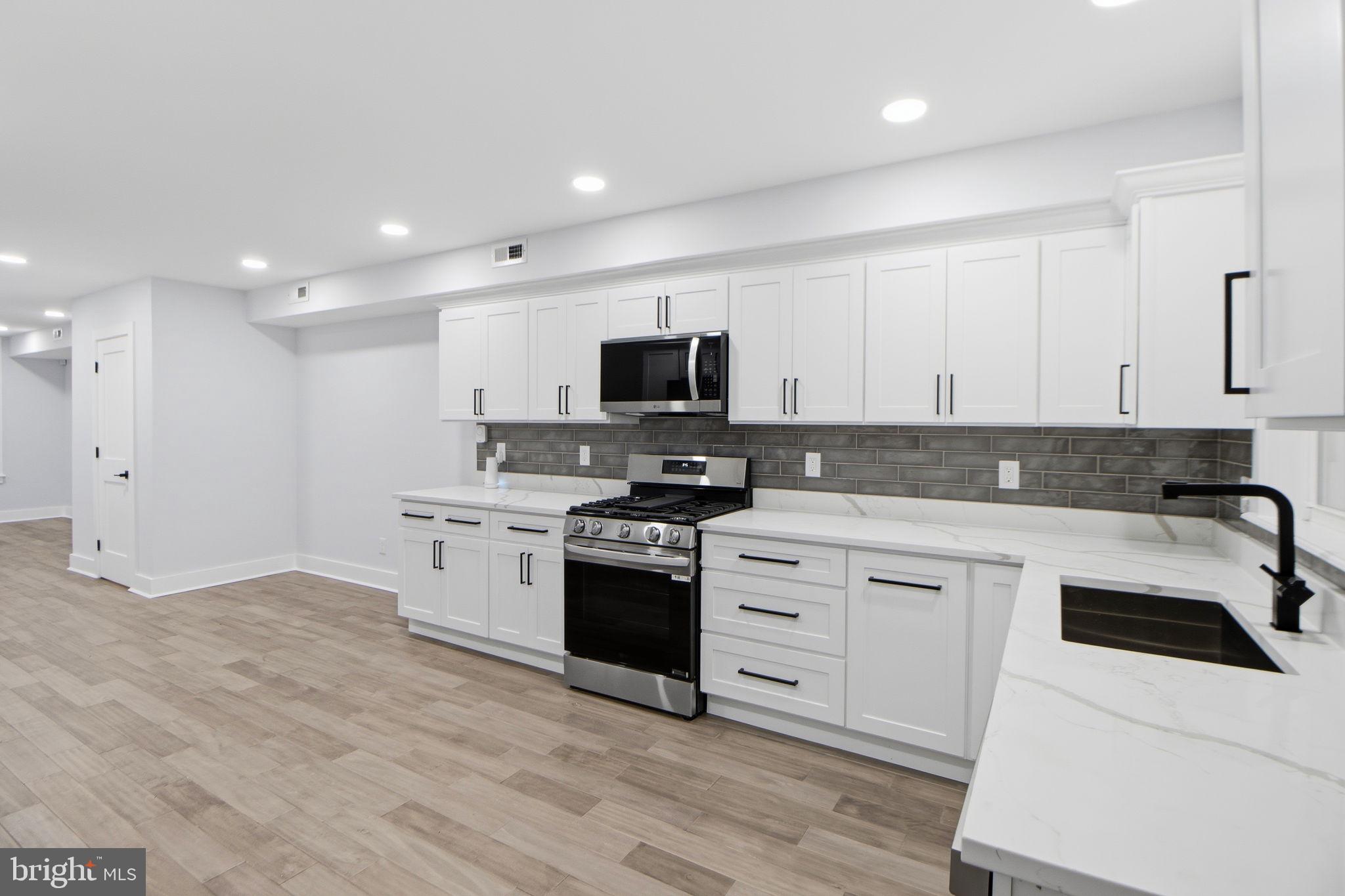 WAVERLY - Residential