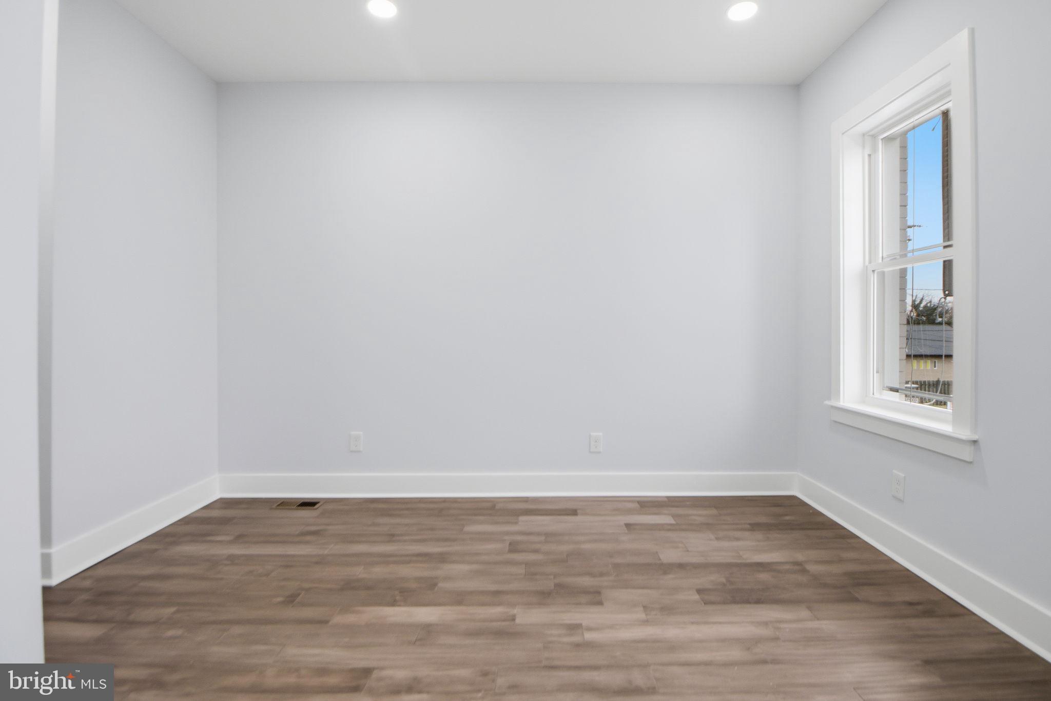 WAVERLY - Residential